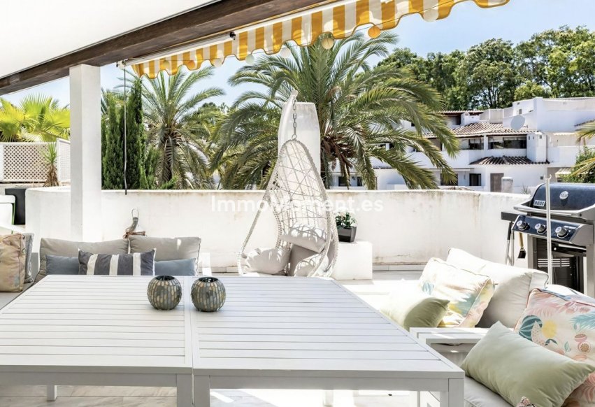 Resale - Apartment - Marbella - Elviria