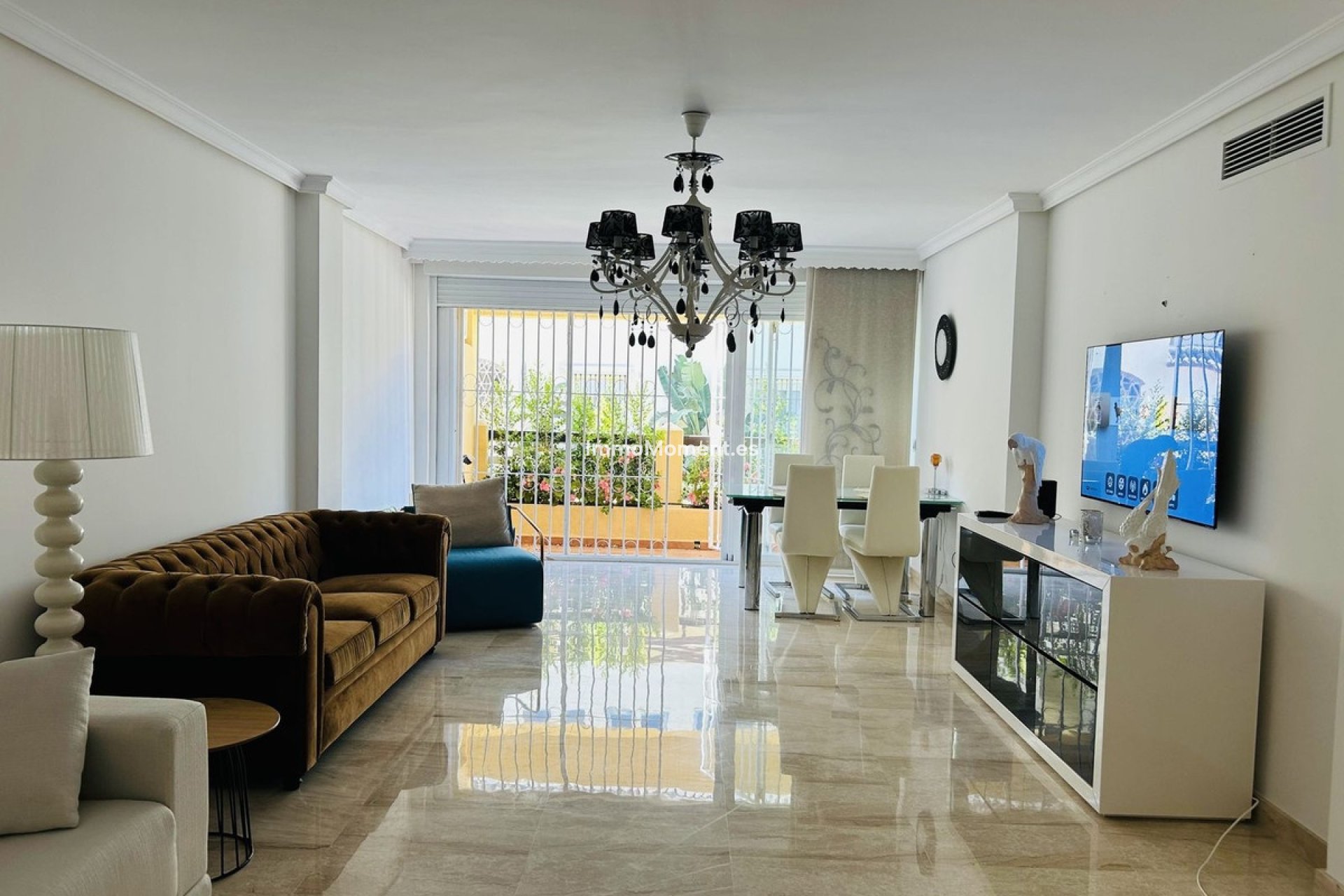 Resale - Apartment - Marbella - Elviria