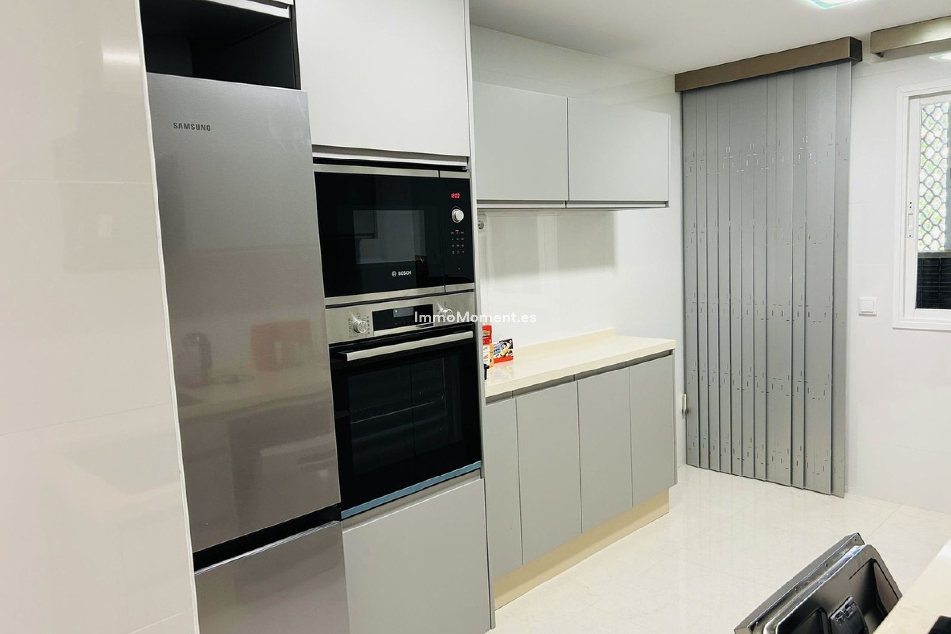 Resale - Apartment - Marbella - Elviria