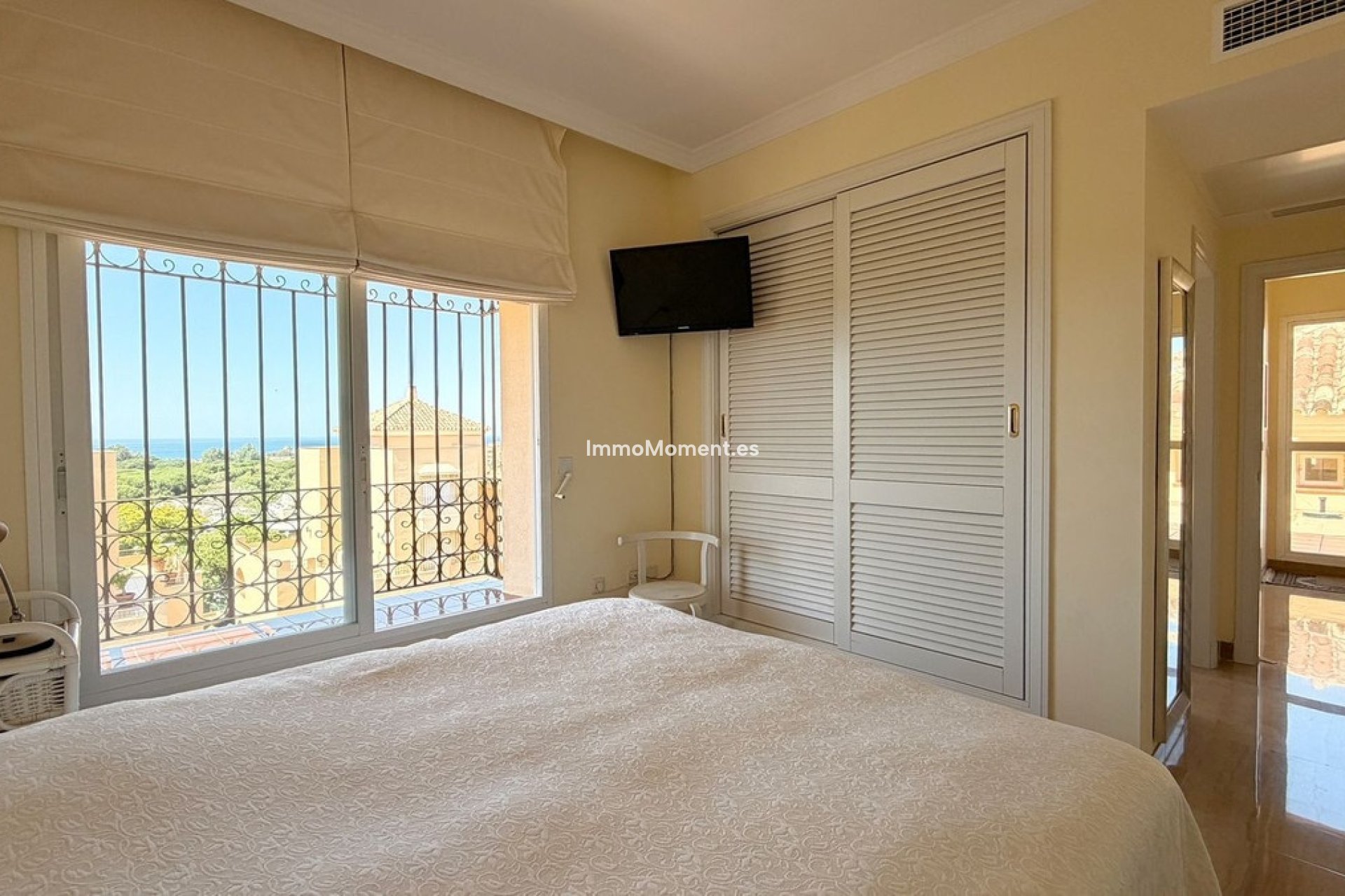 Resale - Apartment - Marbella - Elviria