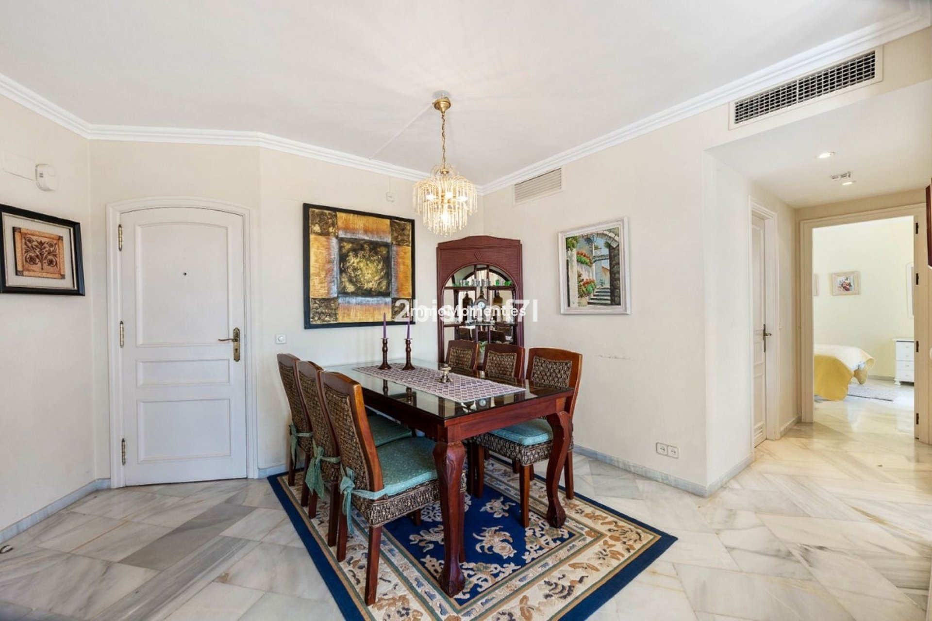 Resale - Apartment - Marbella - Elviria