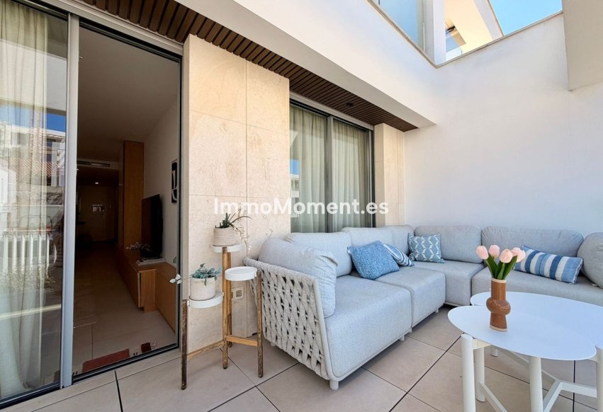 Resale - Apartment - Marbella - Elviria