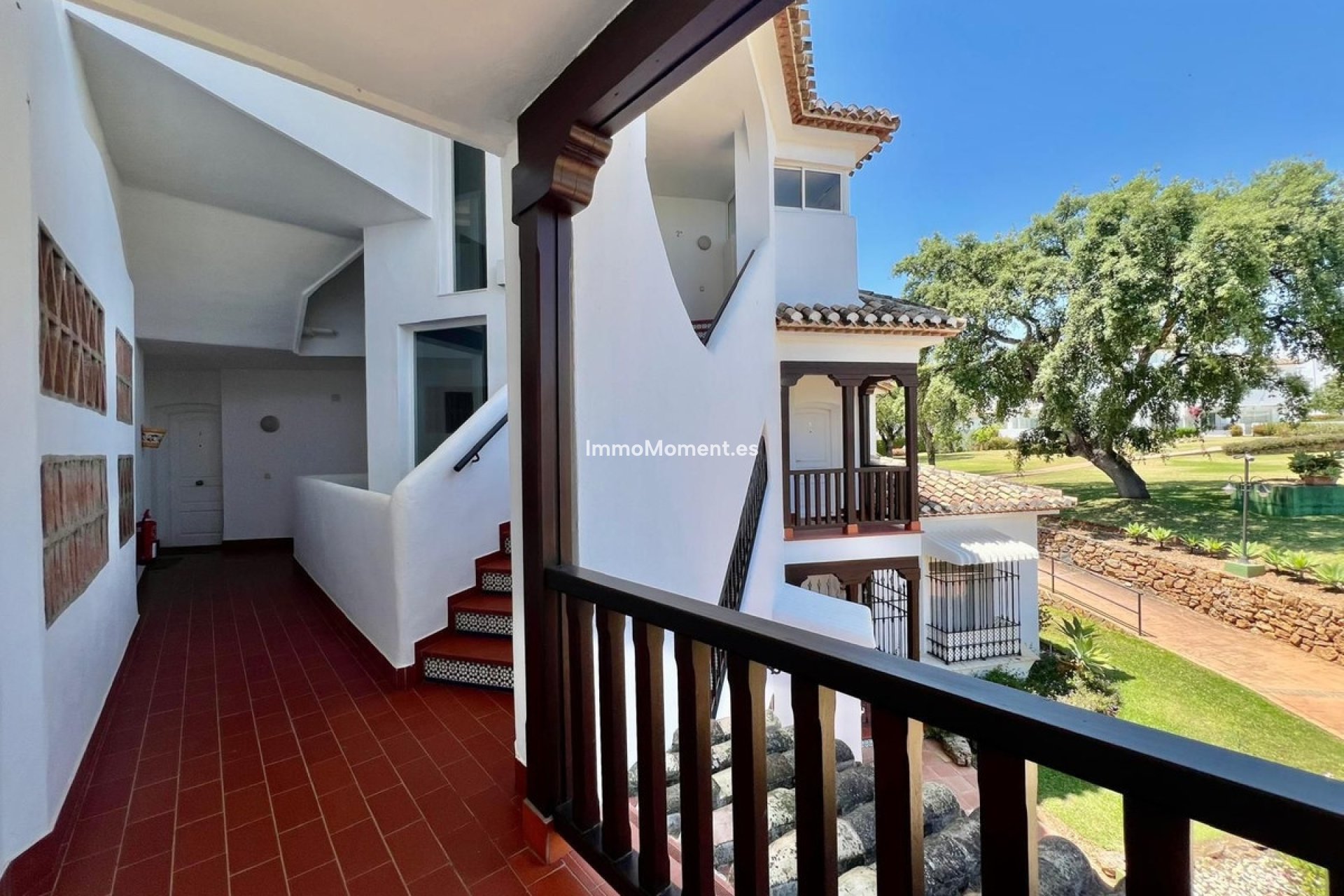 Resale - Apartment - Marbella - Elviria