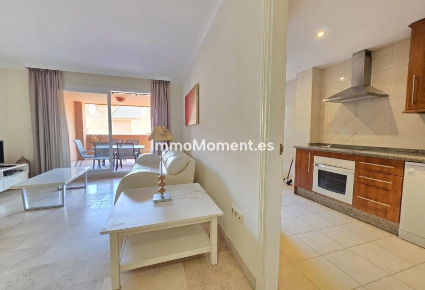 Resale - Apartment - Marbella - Elviria
