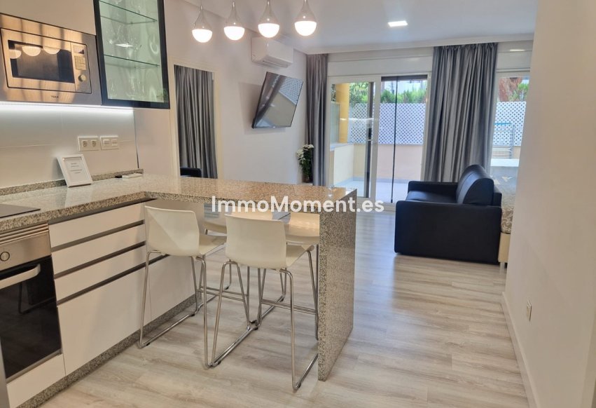 Resale - Apartment - Marbella - Elviria