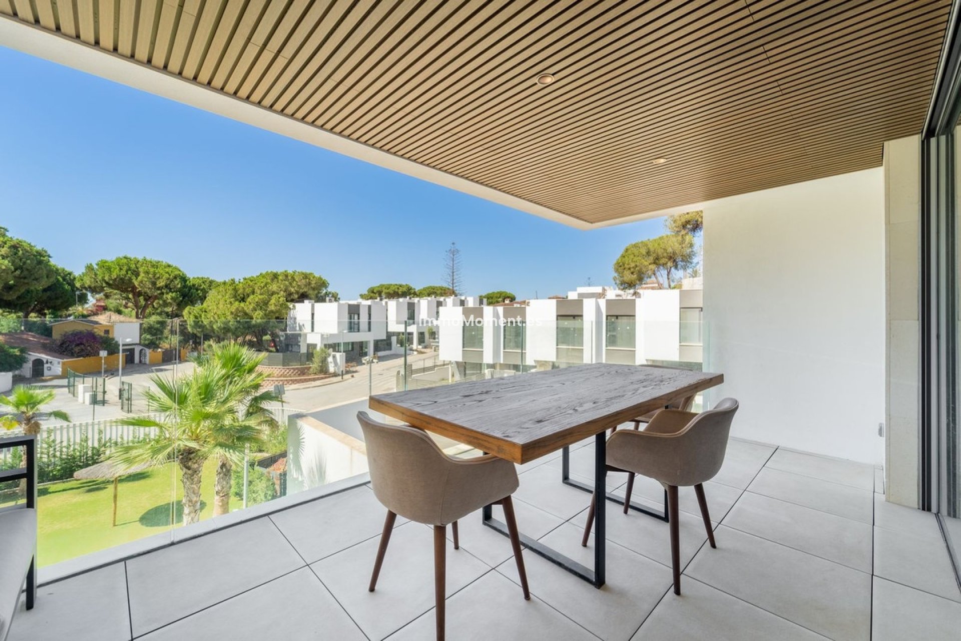Resale - Apartment - Marbella - Elviria