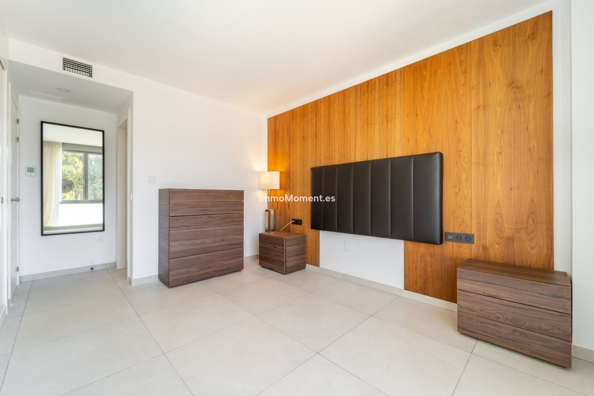 Resale - Apartment - Marbella - Elviria