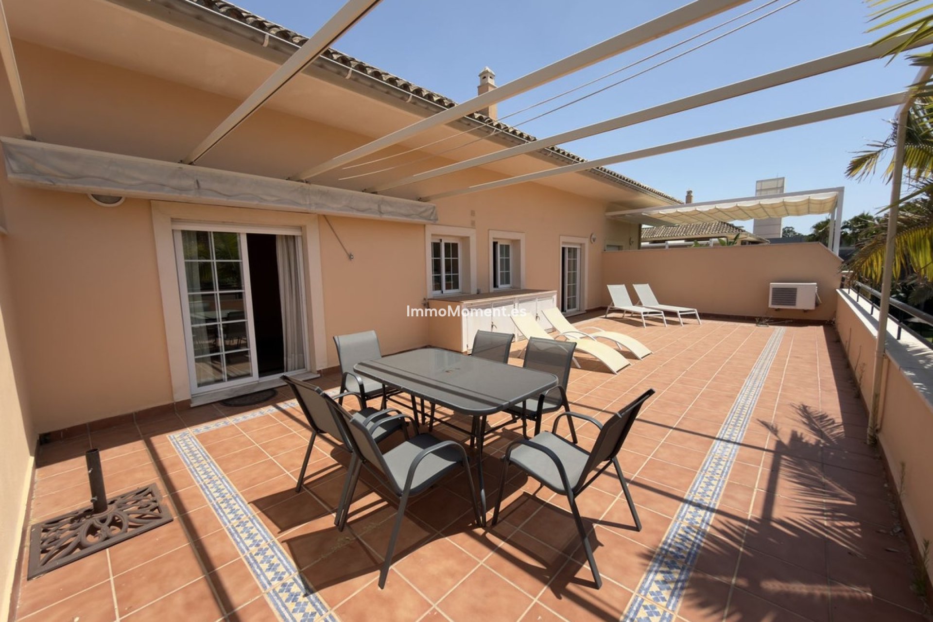 Resale - Apartment - Marbella - Elviria