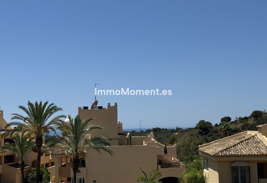 Resale - Apartment - Marbella - Elviria