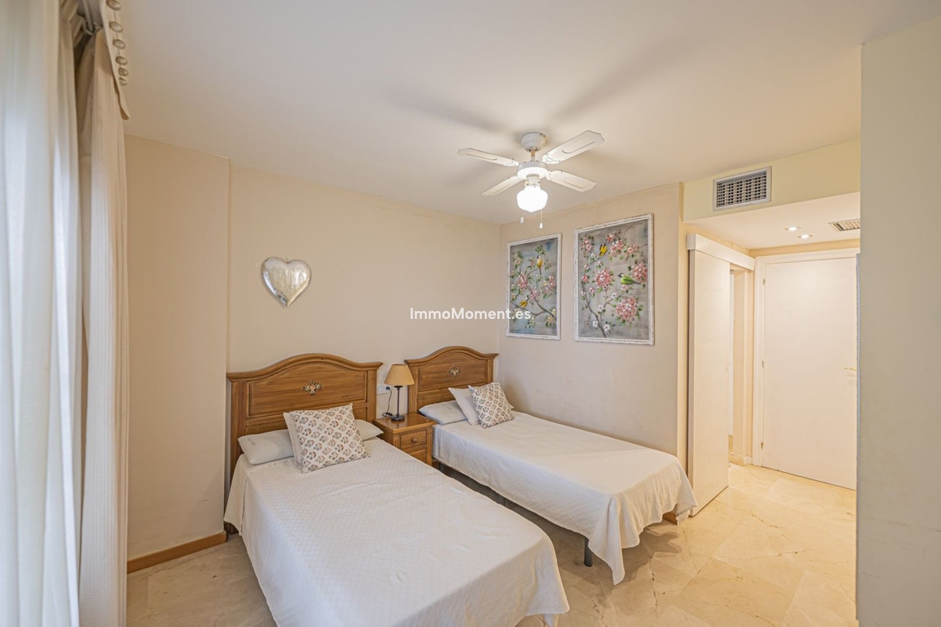 Resale - Apartment - Marbella - Guadalmina Alta