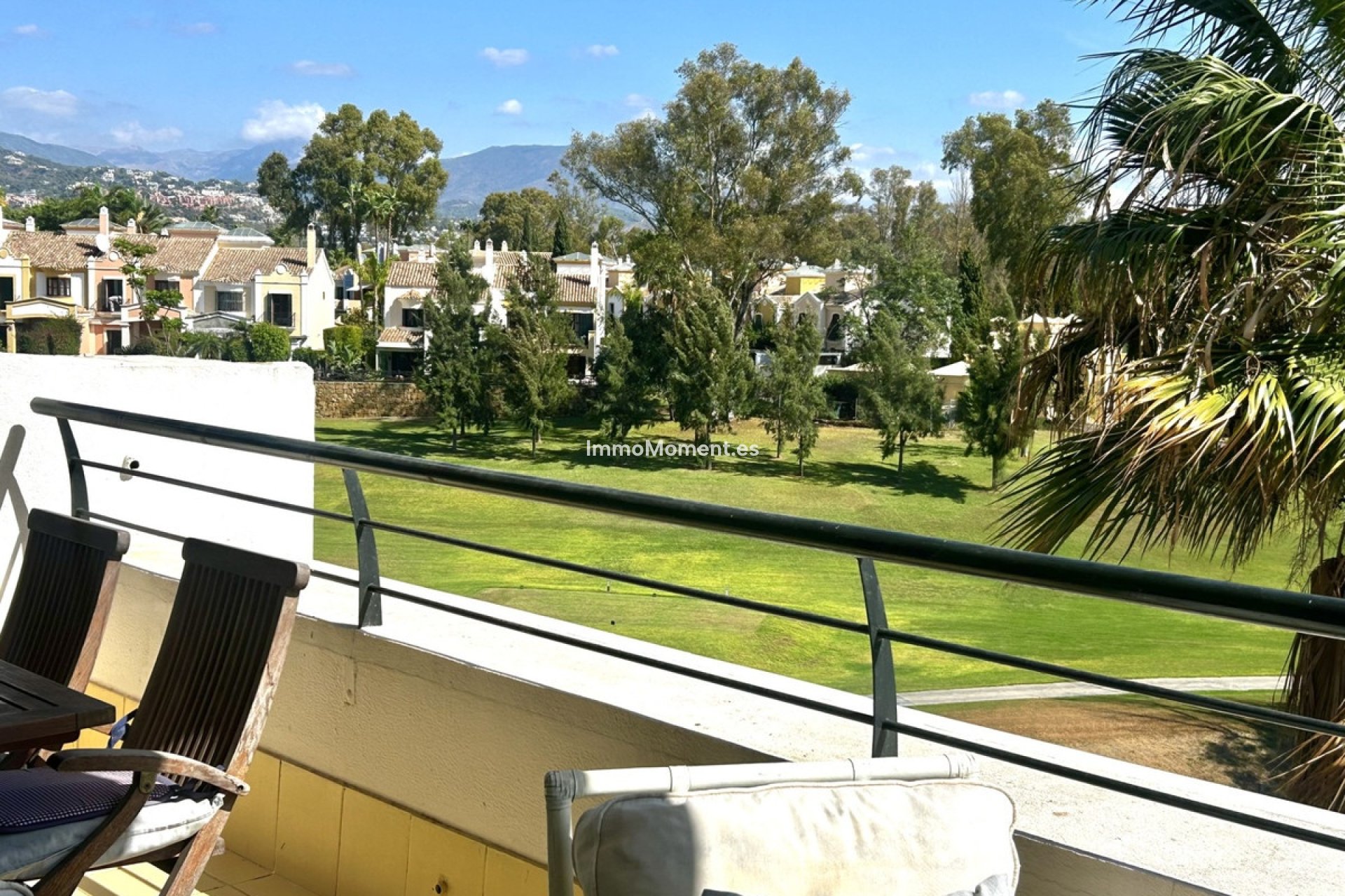 Resale - Apartment - Marbella - Guadalmina Alta