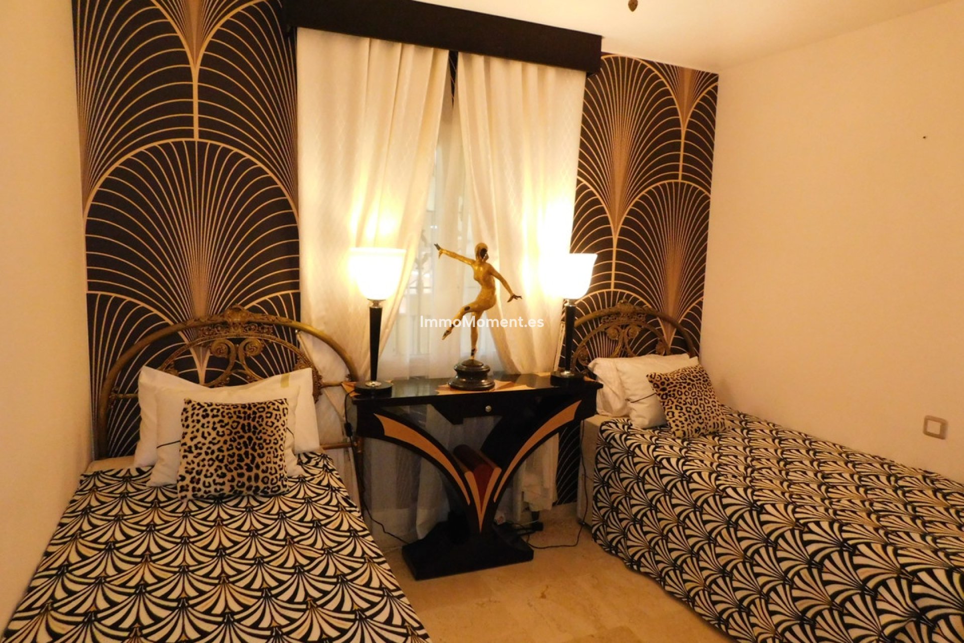 Resale - Apartment - Marbella - Guadalmina Alta