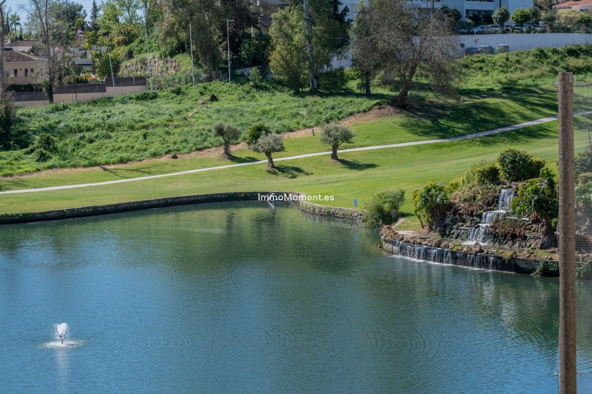 Resale - Apartment - Marbella - Guadalmina Alta