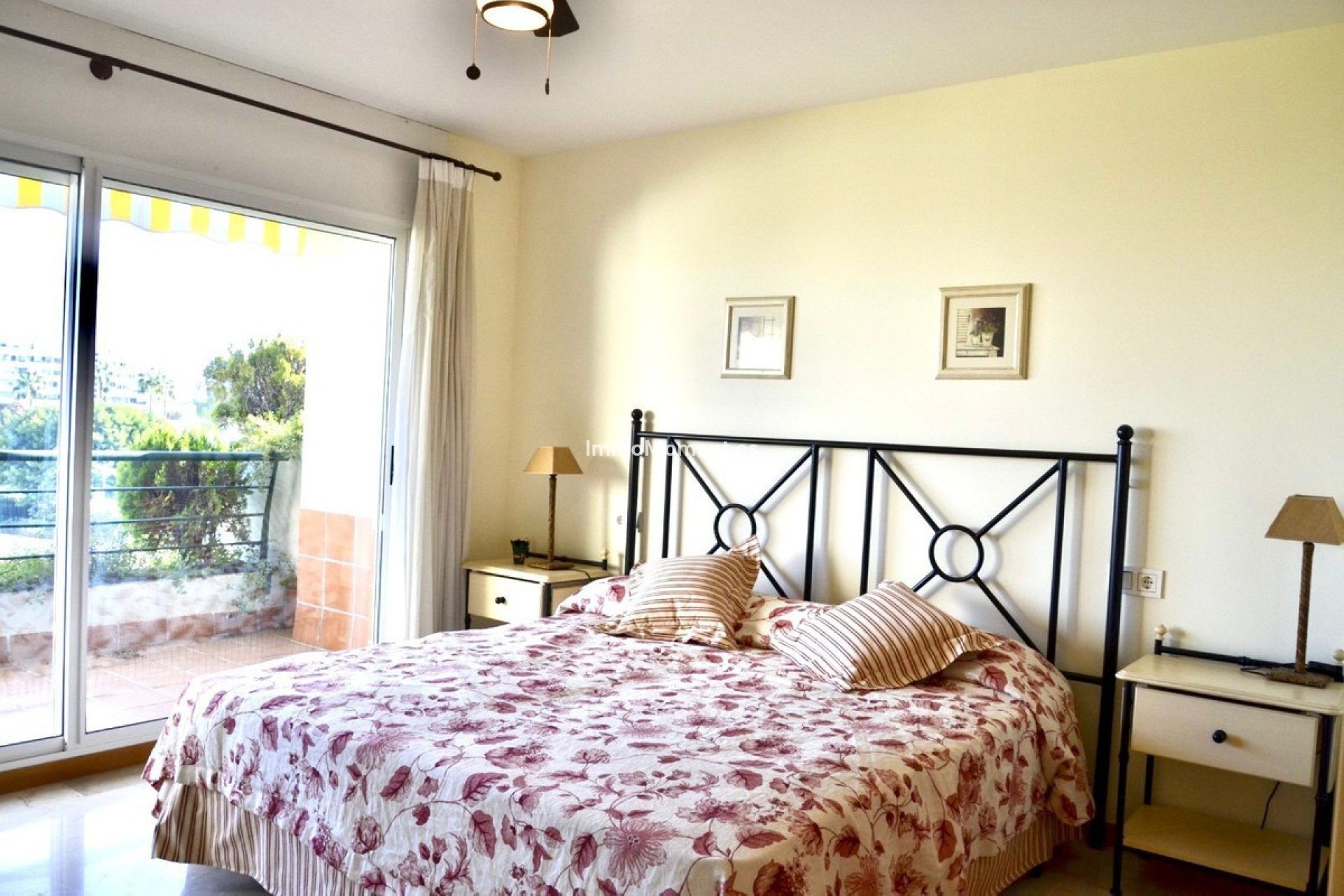 Resale - Apartment - Marbella - Guadalmina Alta
