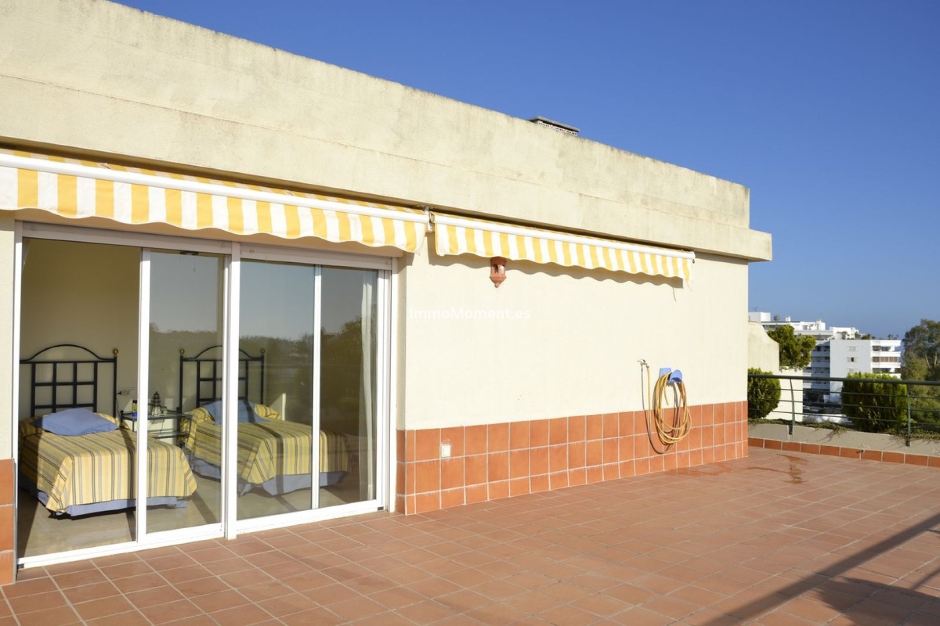 Resale - Apartment - Marbella - Guadalmina Alta