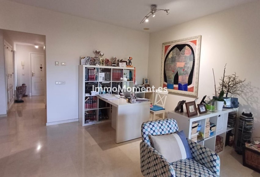 Resale - Apartment - Marbella - Guadalmina Alta