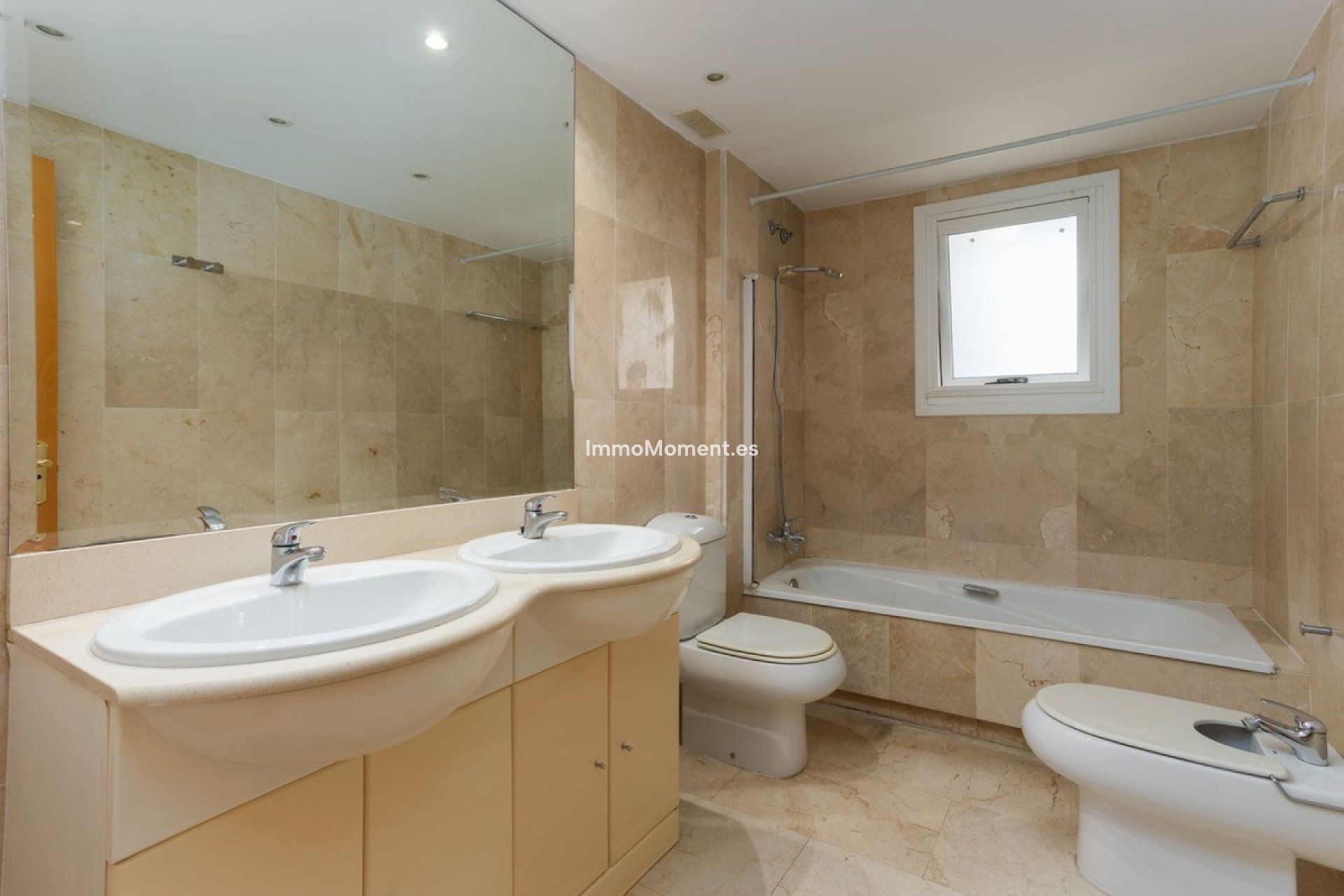 Resale - Apartment - Marbella - Guadalmina Alta