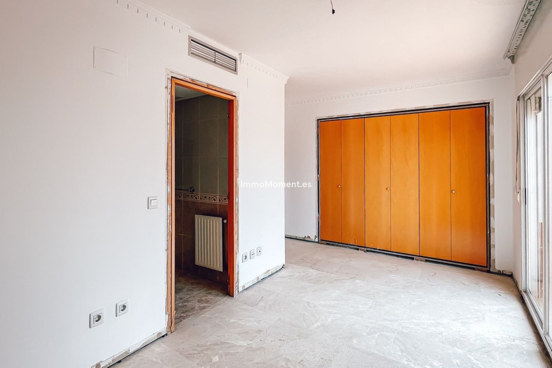 Resale - Apartment - Marbella - Guadalmina Alta