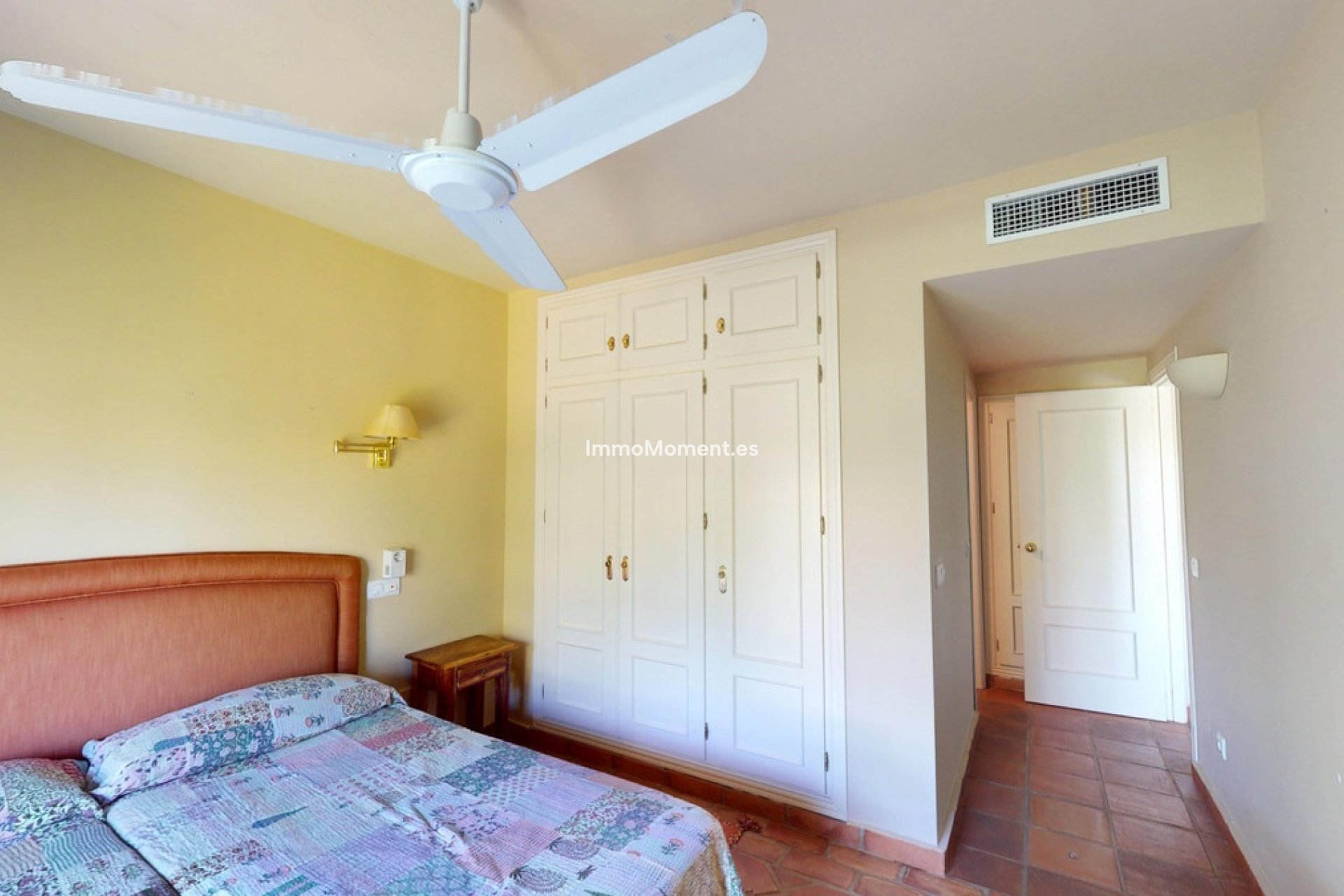 Resale - Apartment - Marbella - Guadalmina Alta