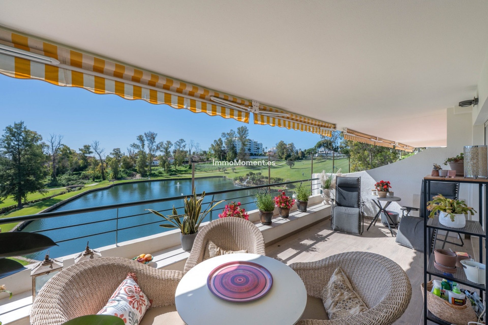 Resale - Apartment - Marbella - Guadalmina Alta