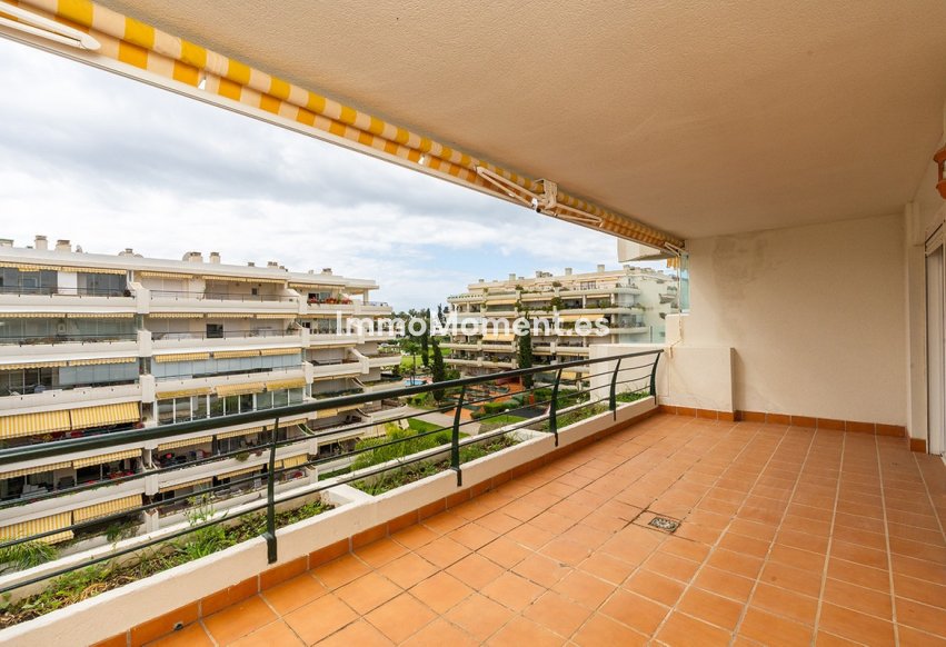 Resale - Apartment - Marbella - Guadalmina Alta