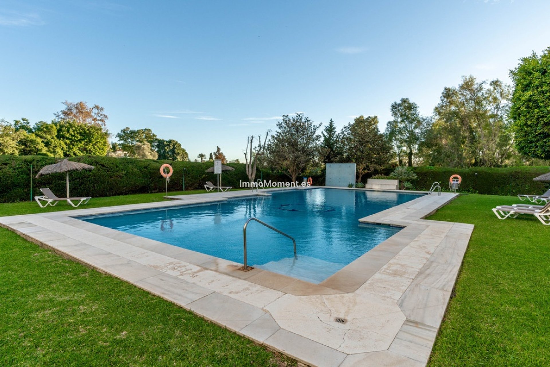 Resale - Apartment - Marbella - Guadalmina Alta