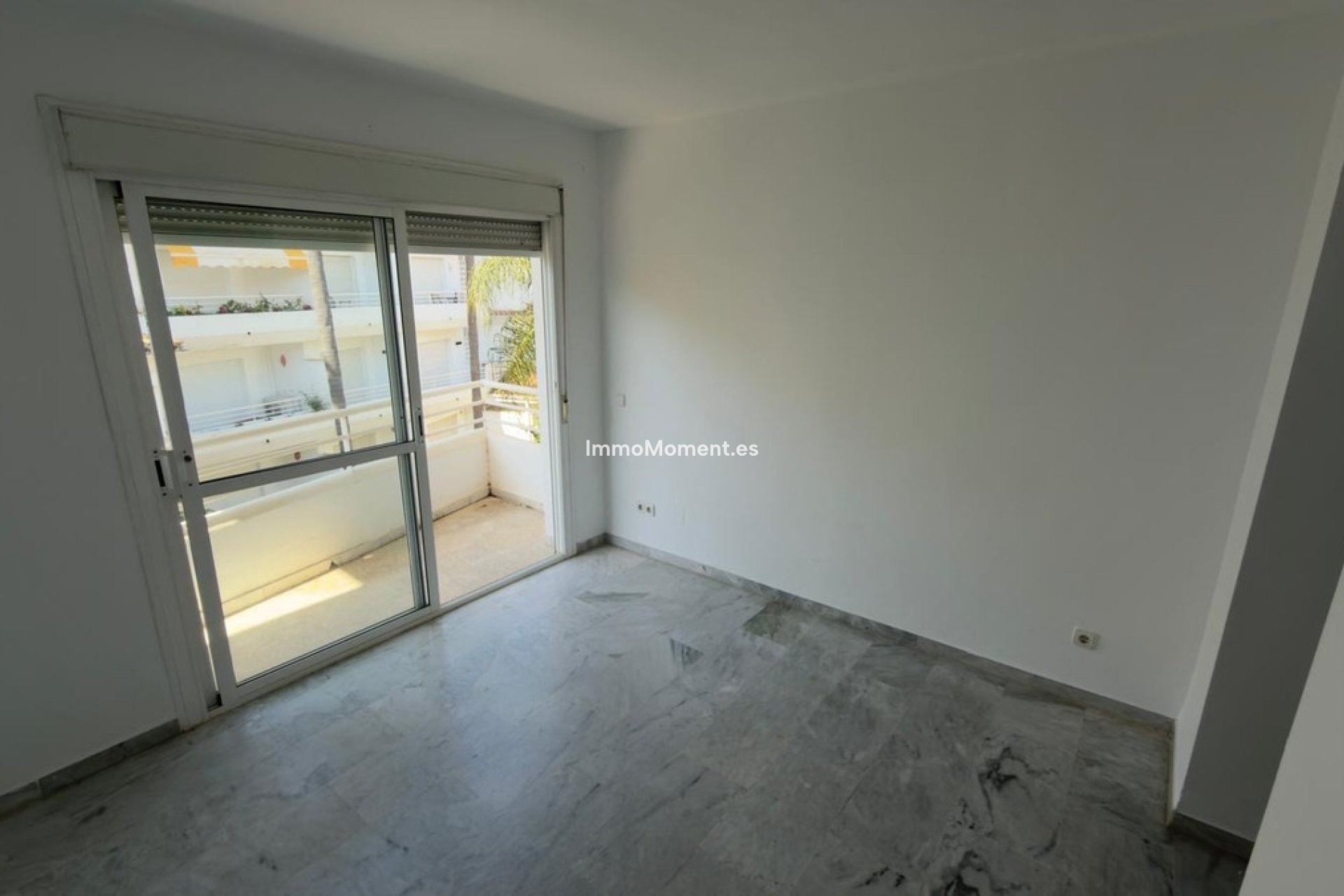 Resale - Apartment - Marbella - Guadalmina Baja