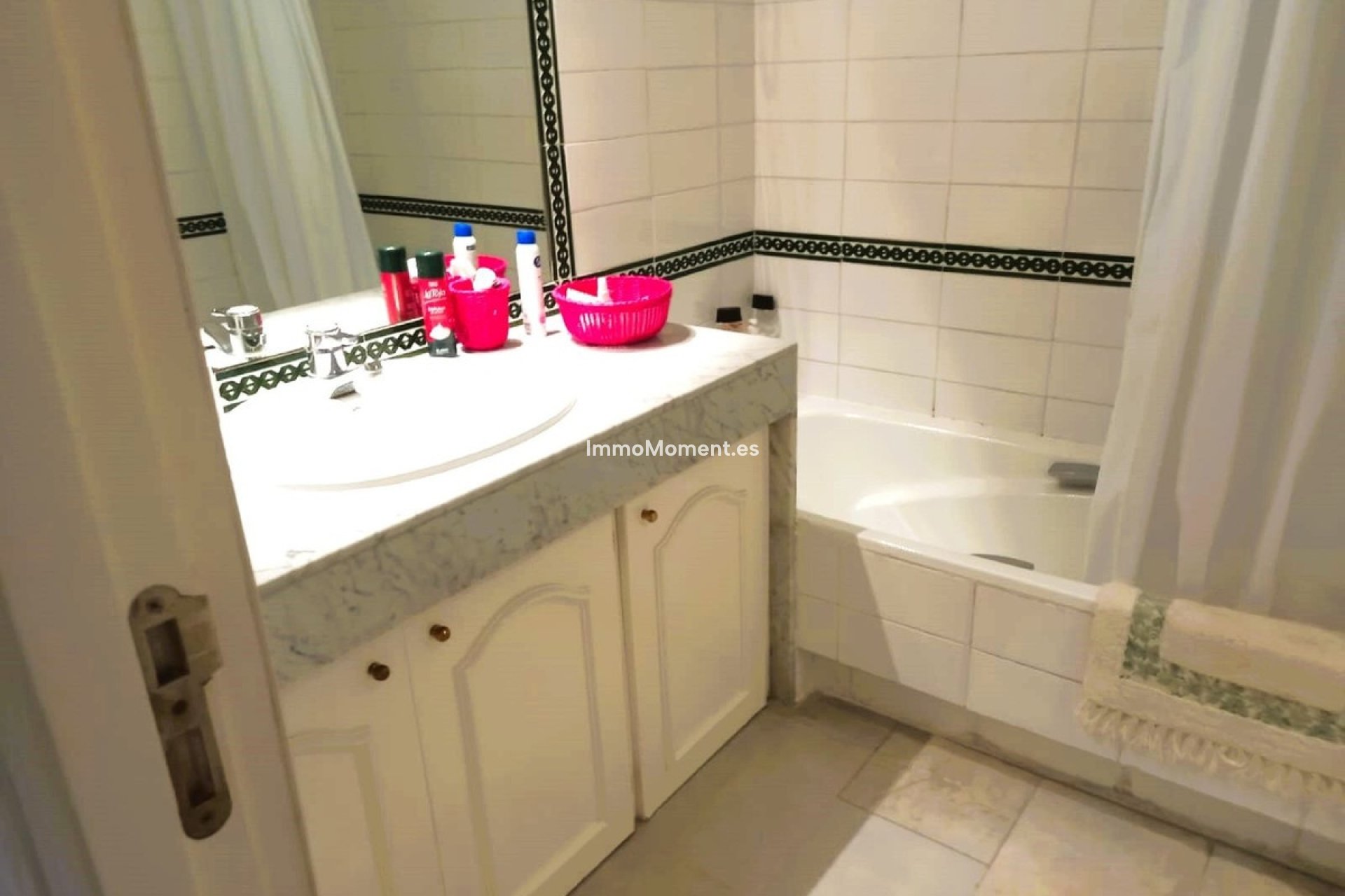 Resale - Apartment - Marbella - Guadalmina Baja