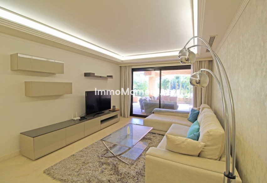 Resale - Apartment - Marbella - Guadalmina Baja