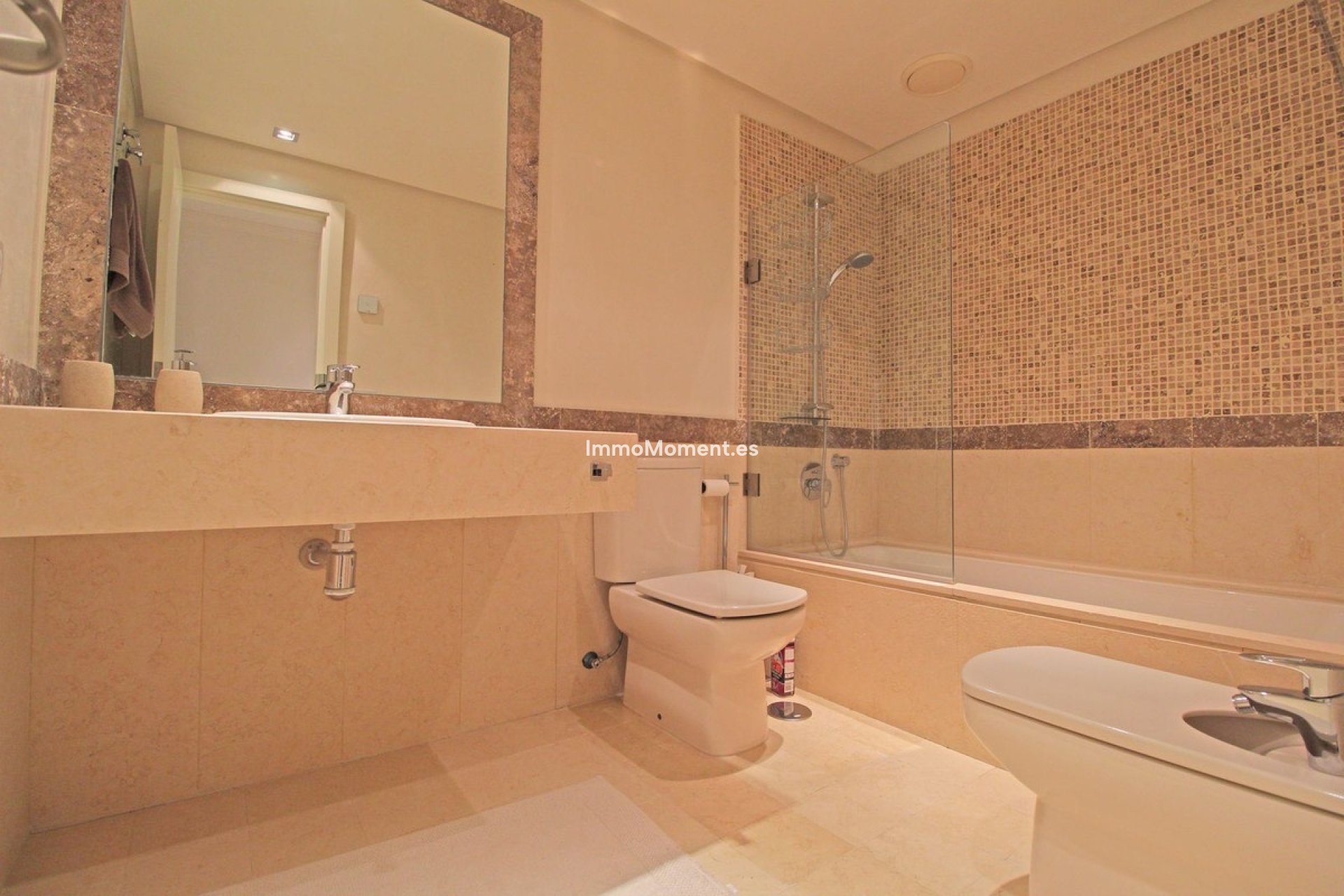 Resale - Apartment - Marbella - Guadalmina Baja