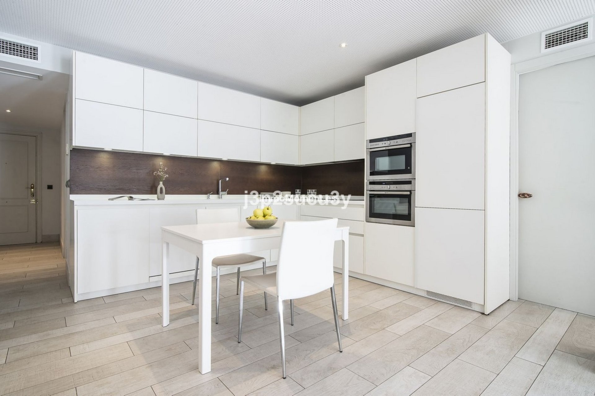 Resale - Apartment - Marbella - Guadalmina Baja