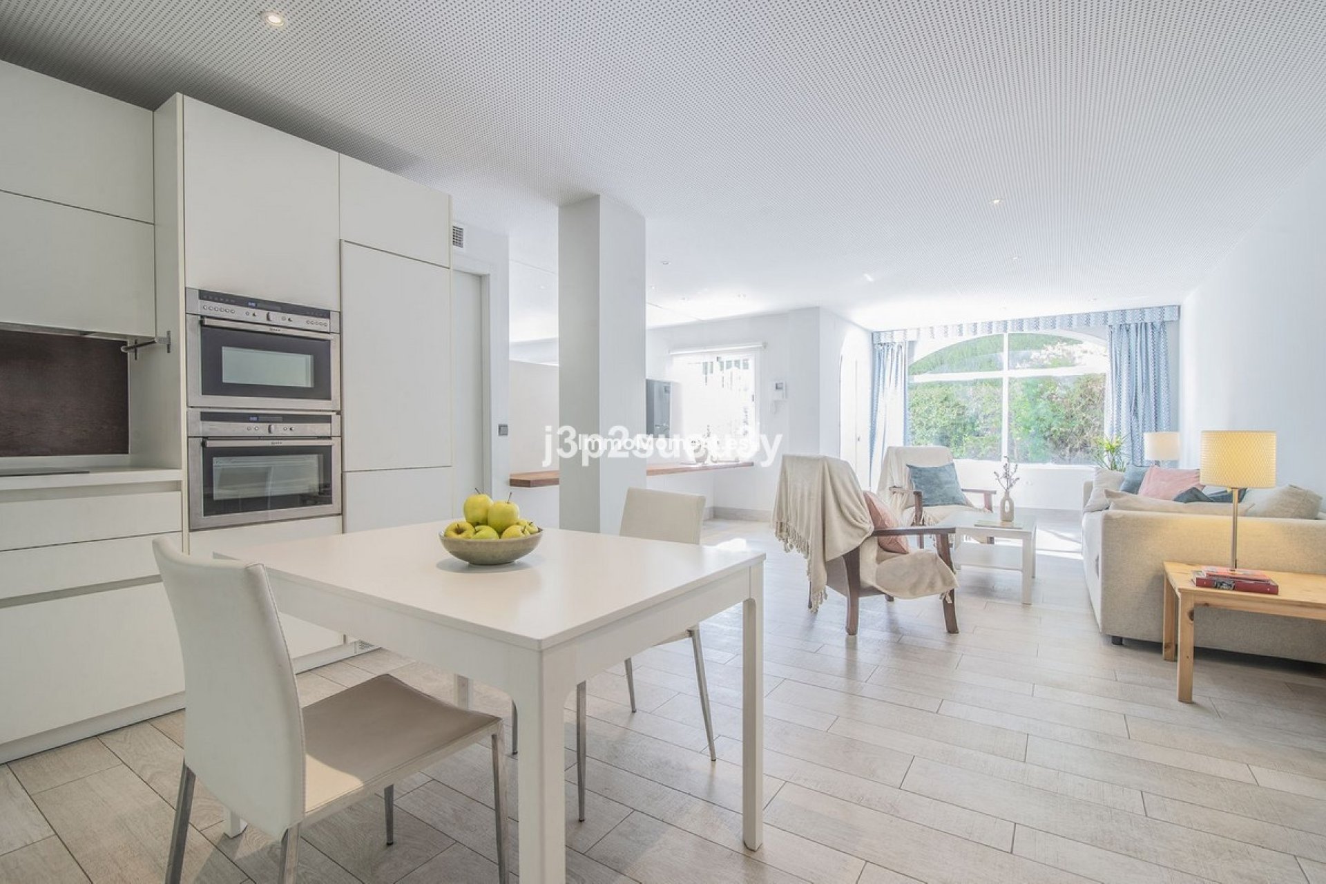 Resale - Apartment - Marbella - Guadalmina Baja