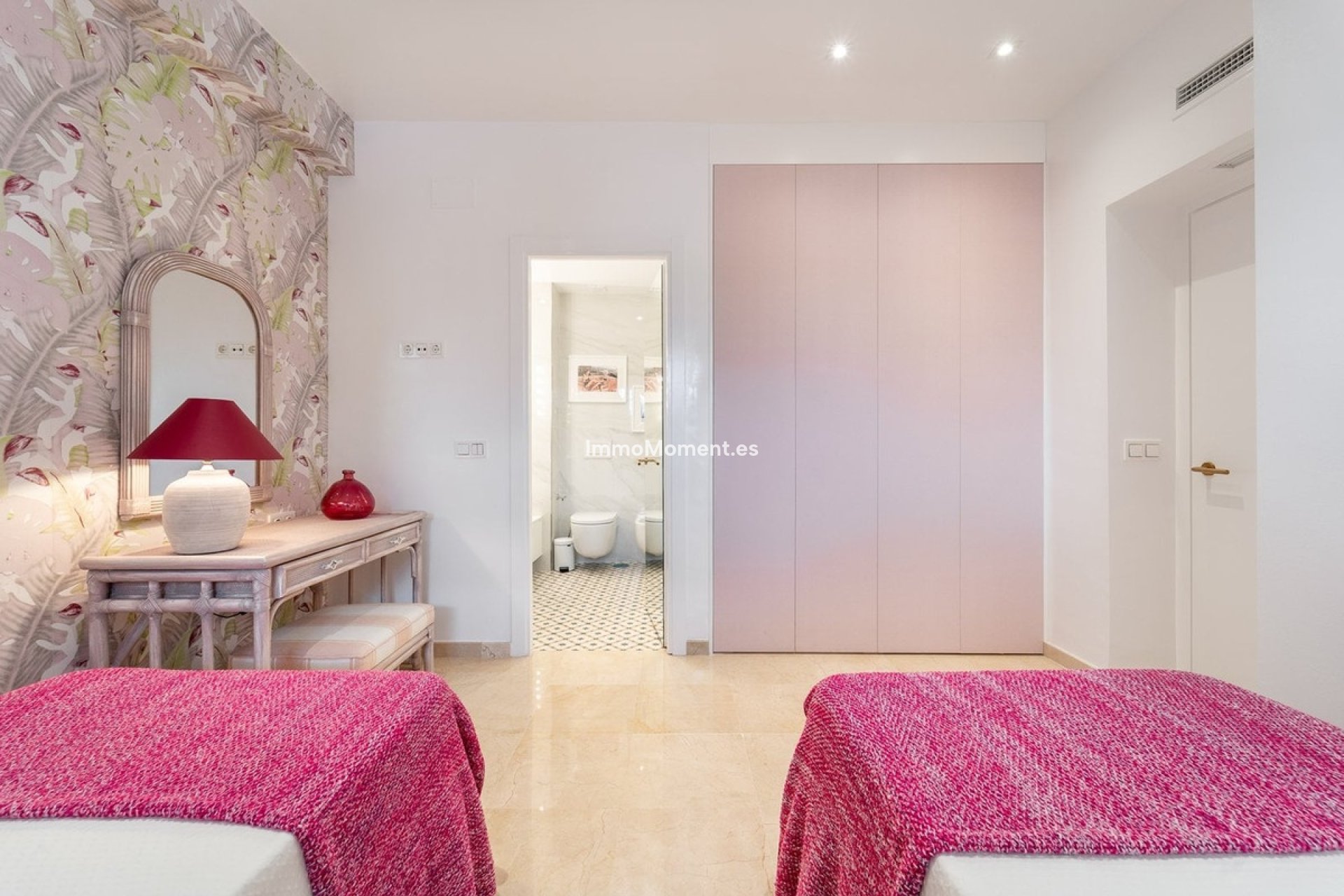 Resale - Apartment - Marbella - Guadalmina Baja