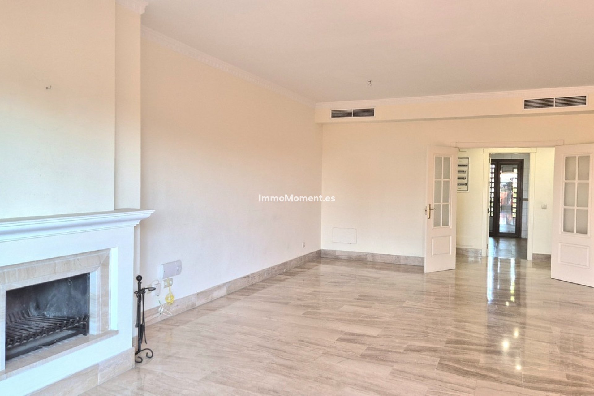 Resale - Apartment - Marbella - Guadalmina Baja