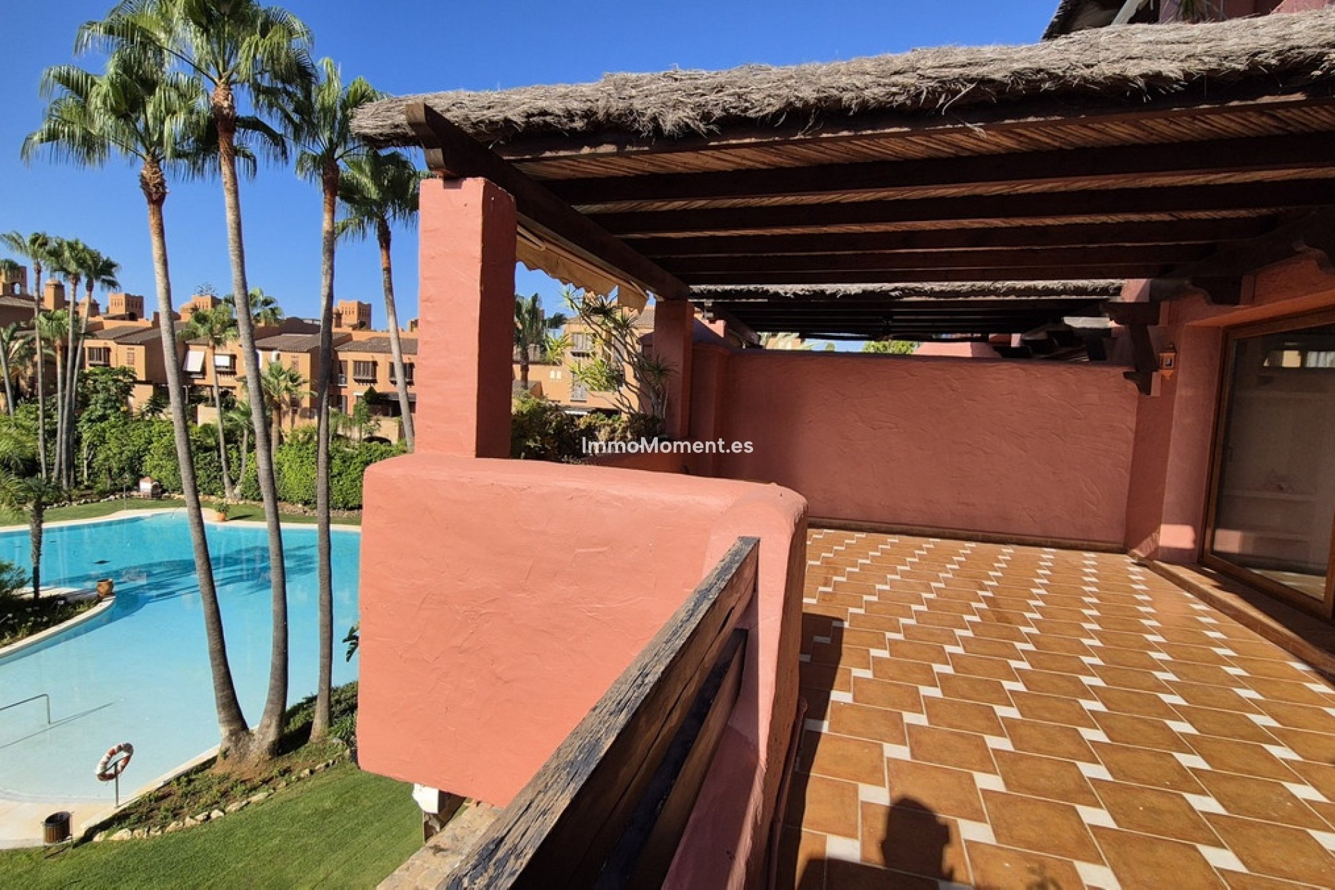 Resale - Apartment - Marbella - Guadalmina Baja