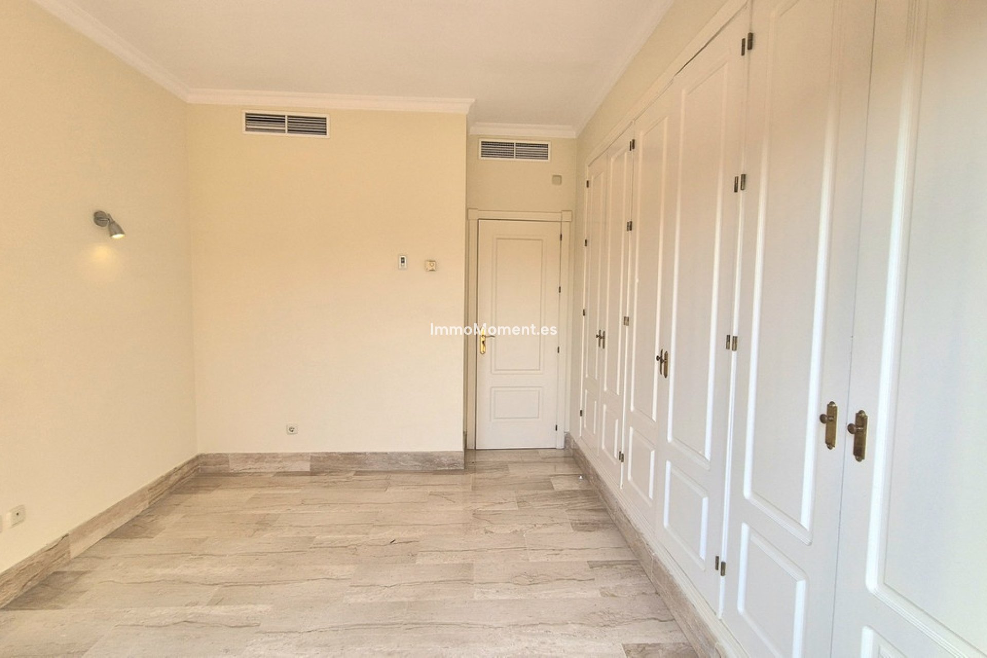 Resale - Apartment - Marbella - Guadalmina Baja