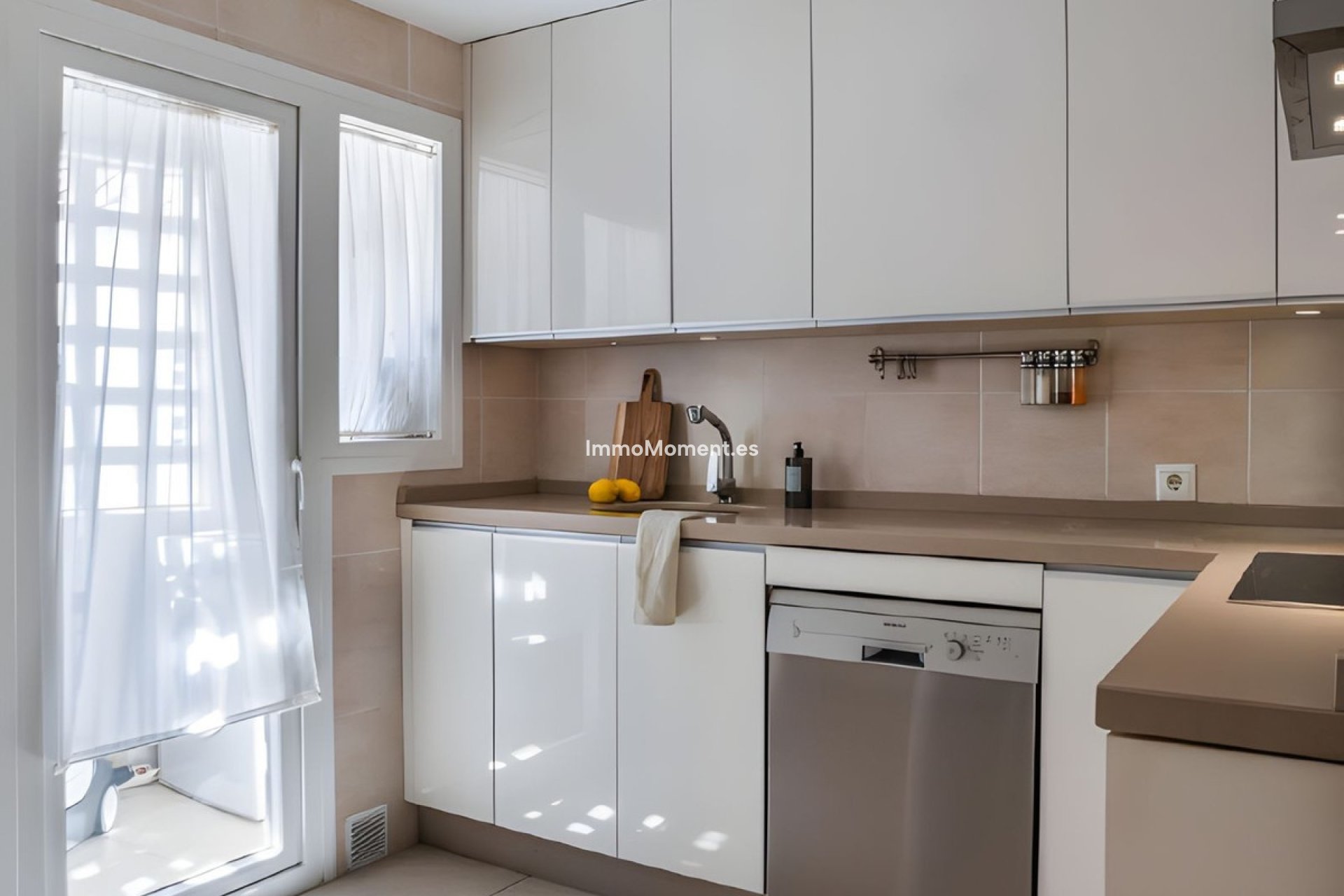 Resale - Apartment - Marbella - La Campana