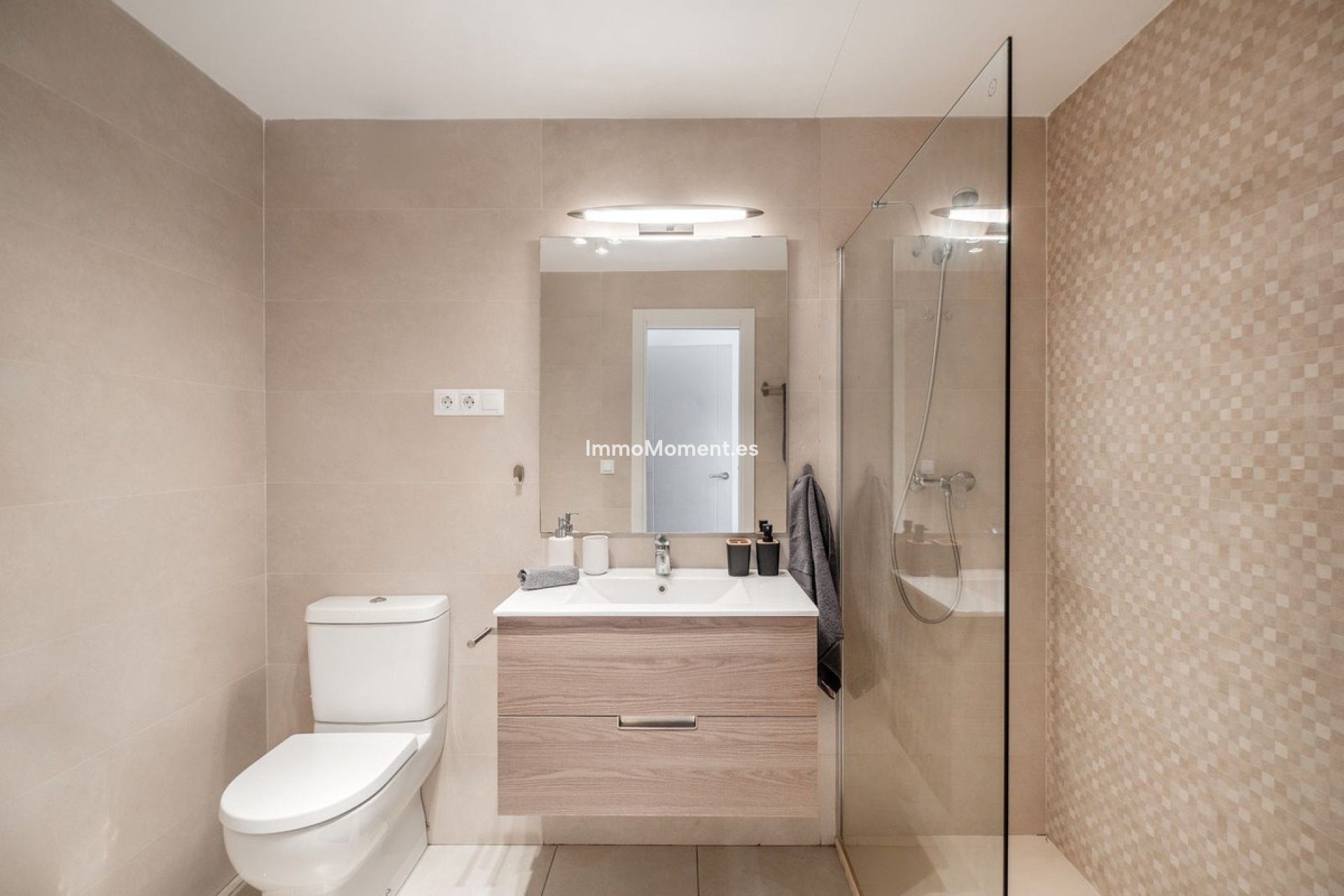 Resale - Apartment - Marbella - La Campana