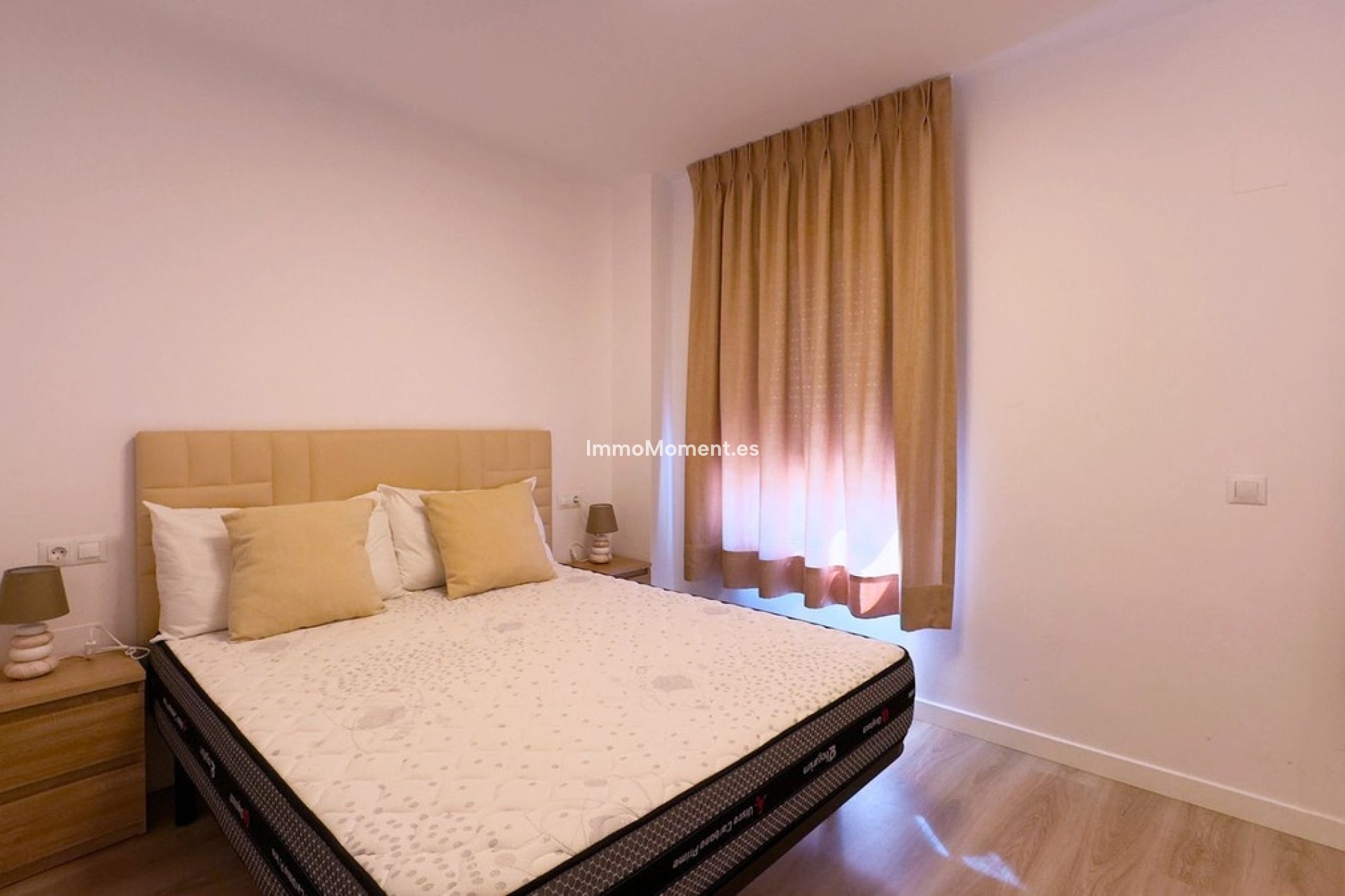 Resale - Apartment - Marbella - La Campana