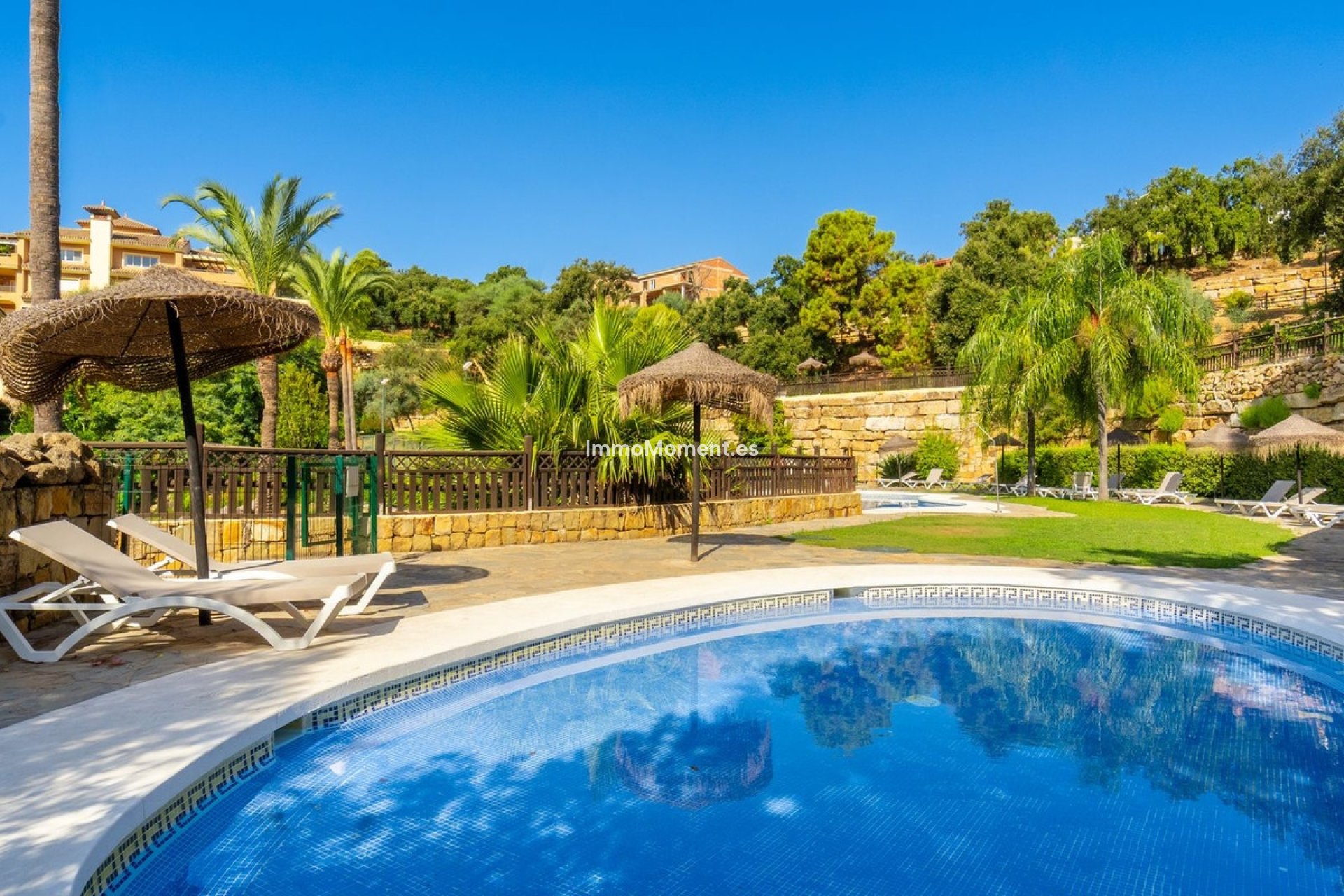 Resale - Apartment - Marbella - La Mairena