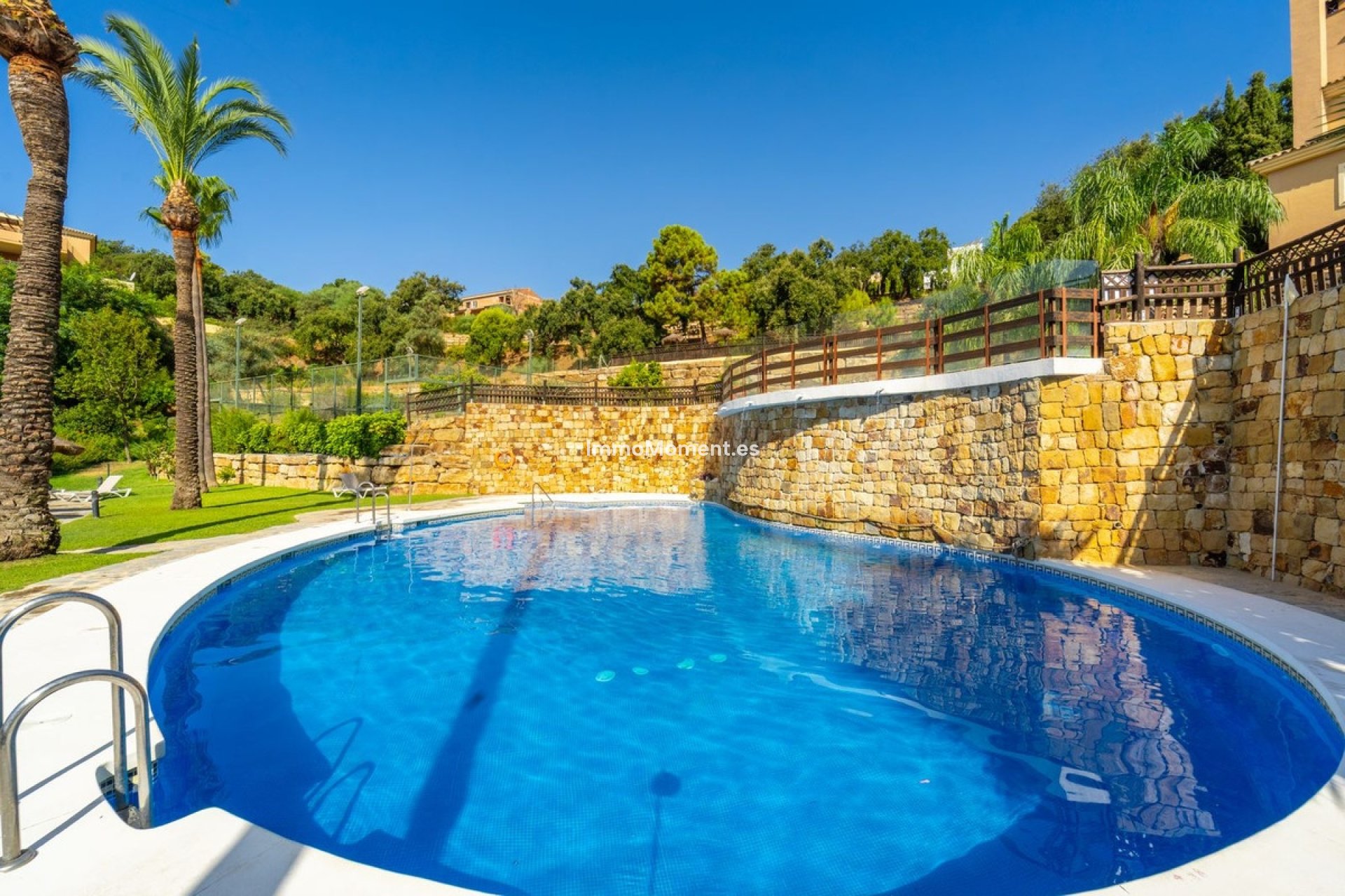 Resale - Apartment - Marbella - La Mairena