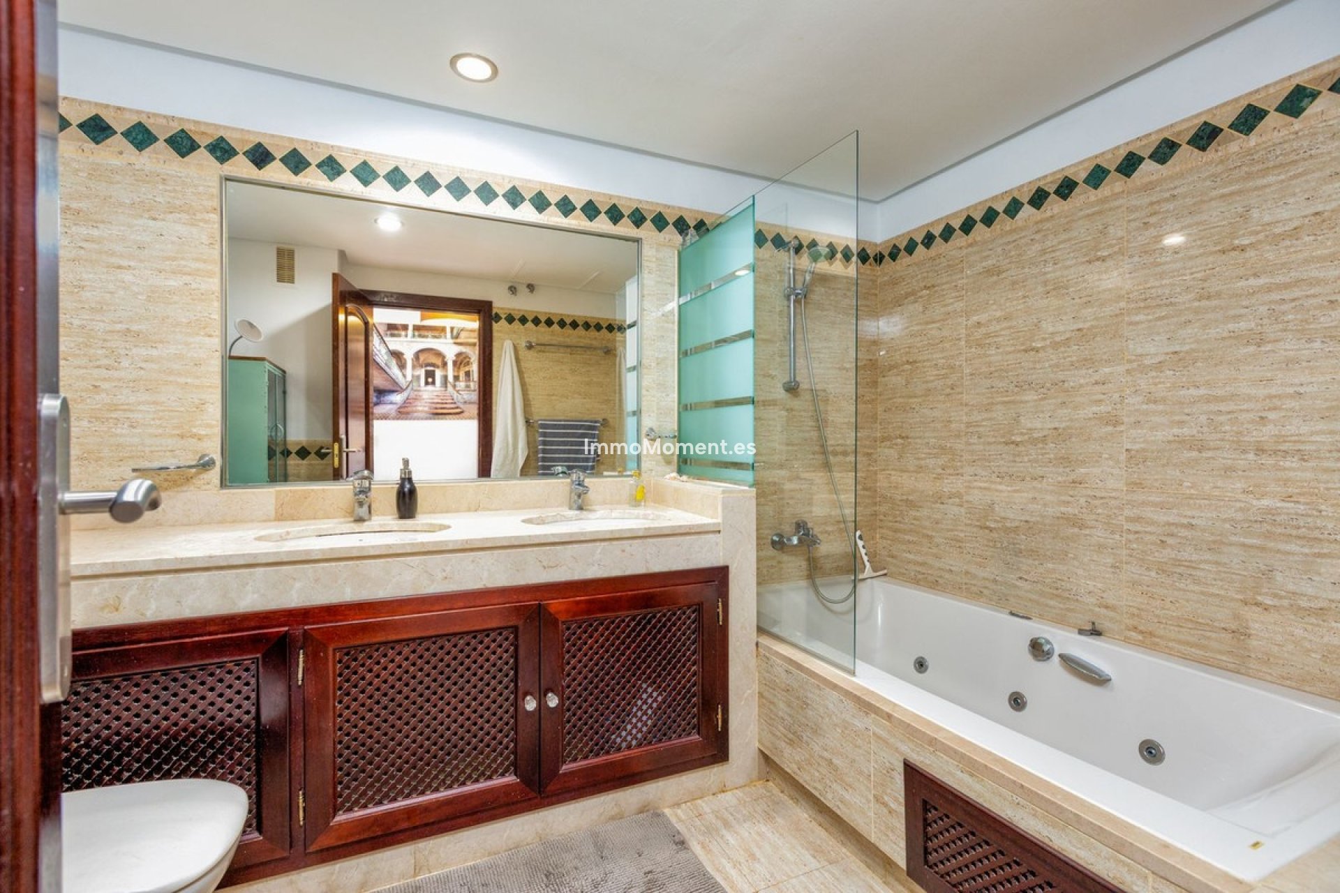 Resale - Apartment - Marbella - La Mairena