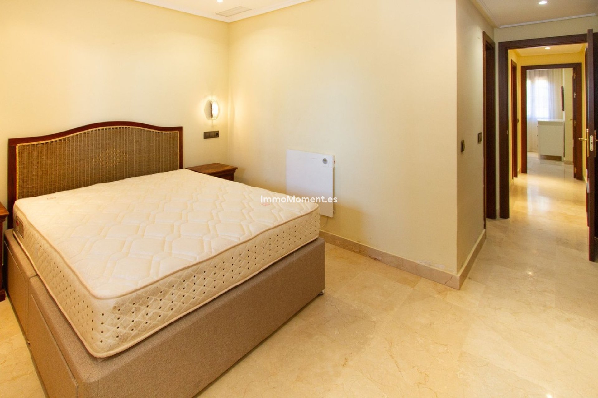 Resale - Apartment - Marbella - La Mairena