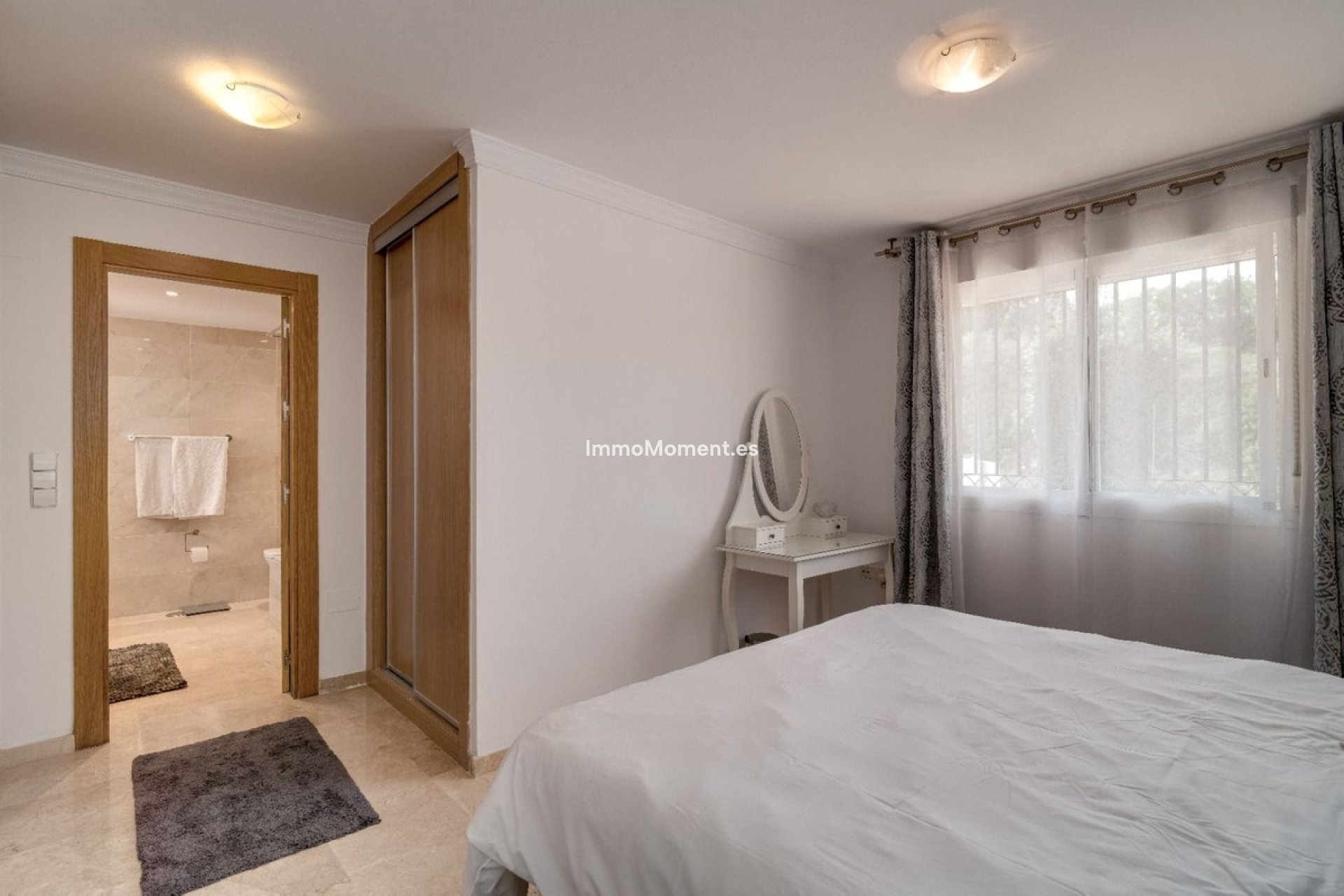 Resale - Apartment - Marbella - La Mairena