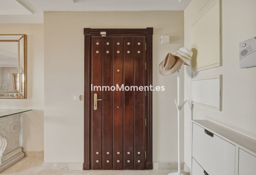 Resale - Apartment - Marbella - La Mairena