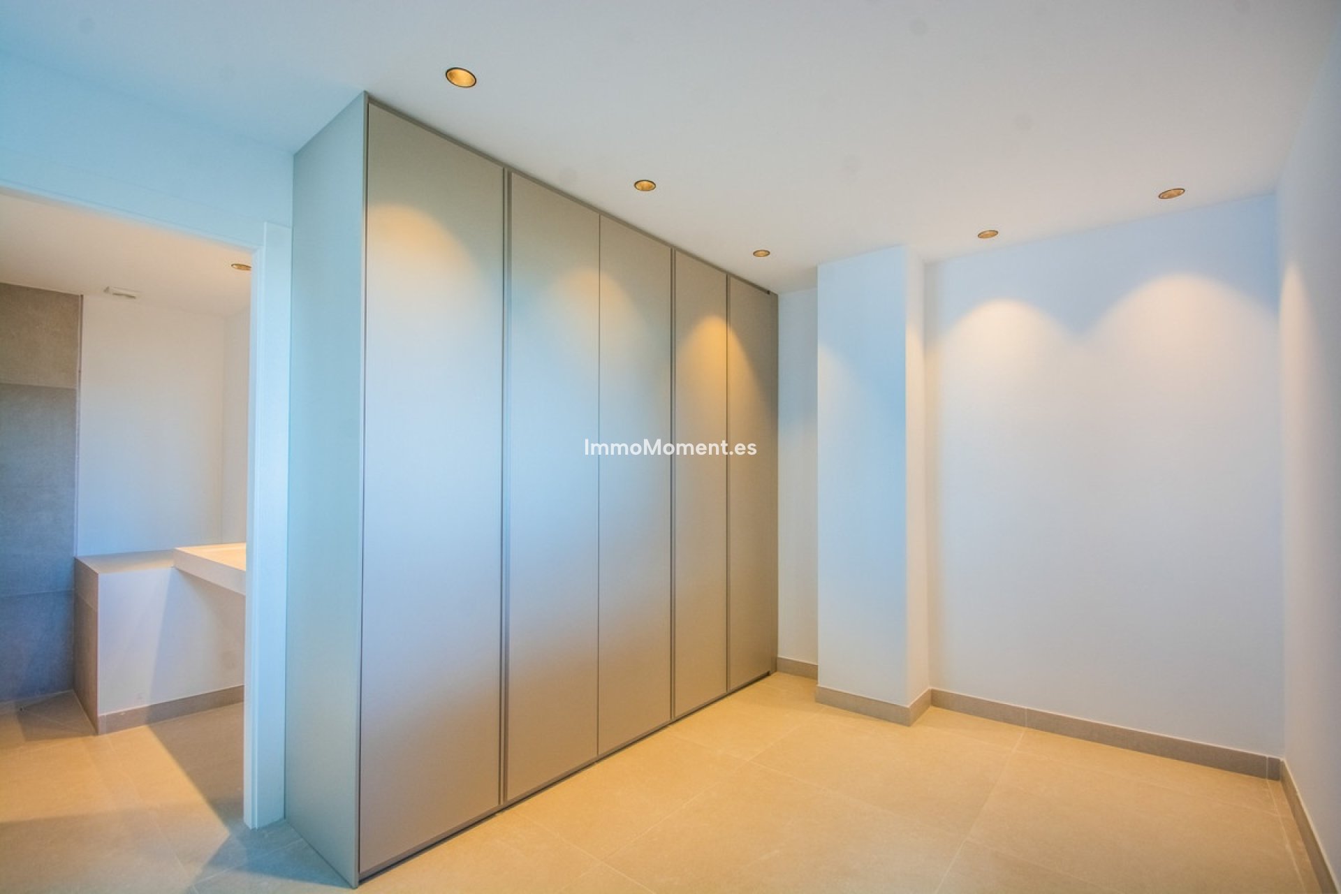 Resale - Apartment - Marbella - La Mairena