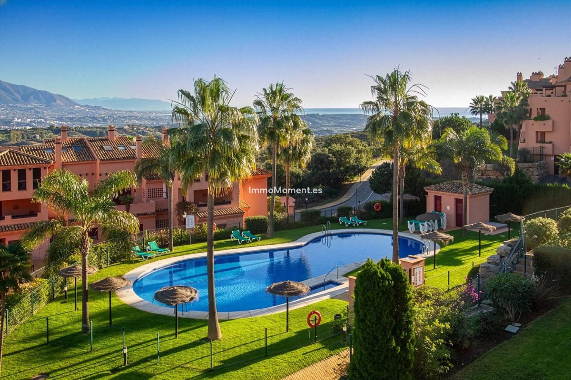 Resale - Apartment - Marbella - La Mairena