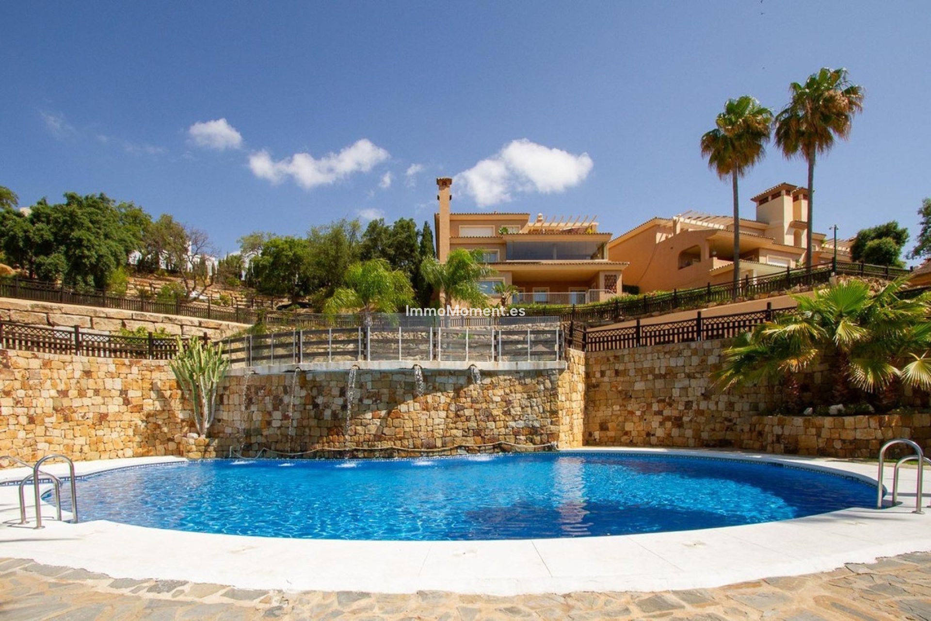 Resale - Apartment - Marbella - La Mairena