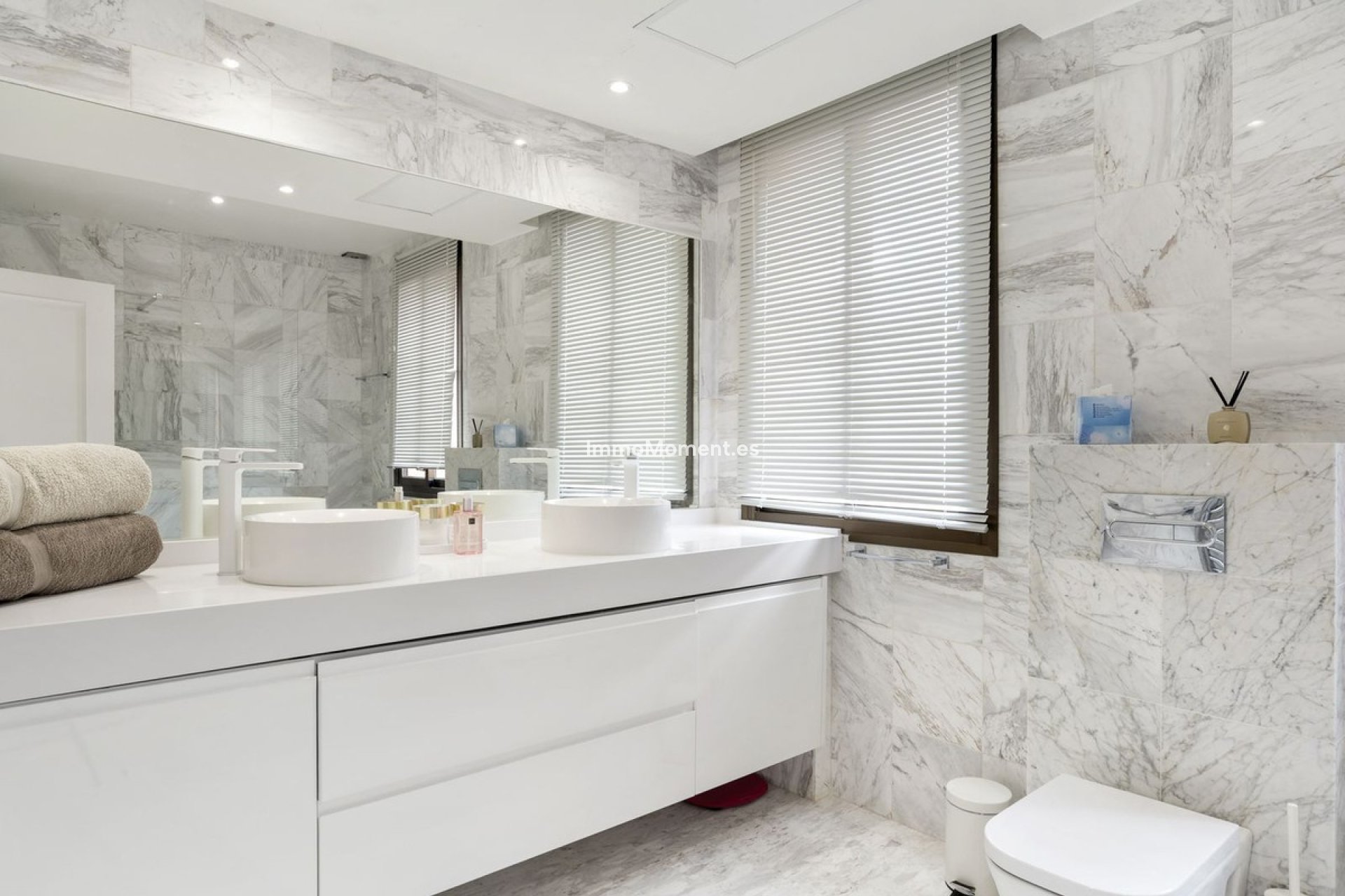 Resale - Apartment - Marbella - La Mairena