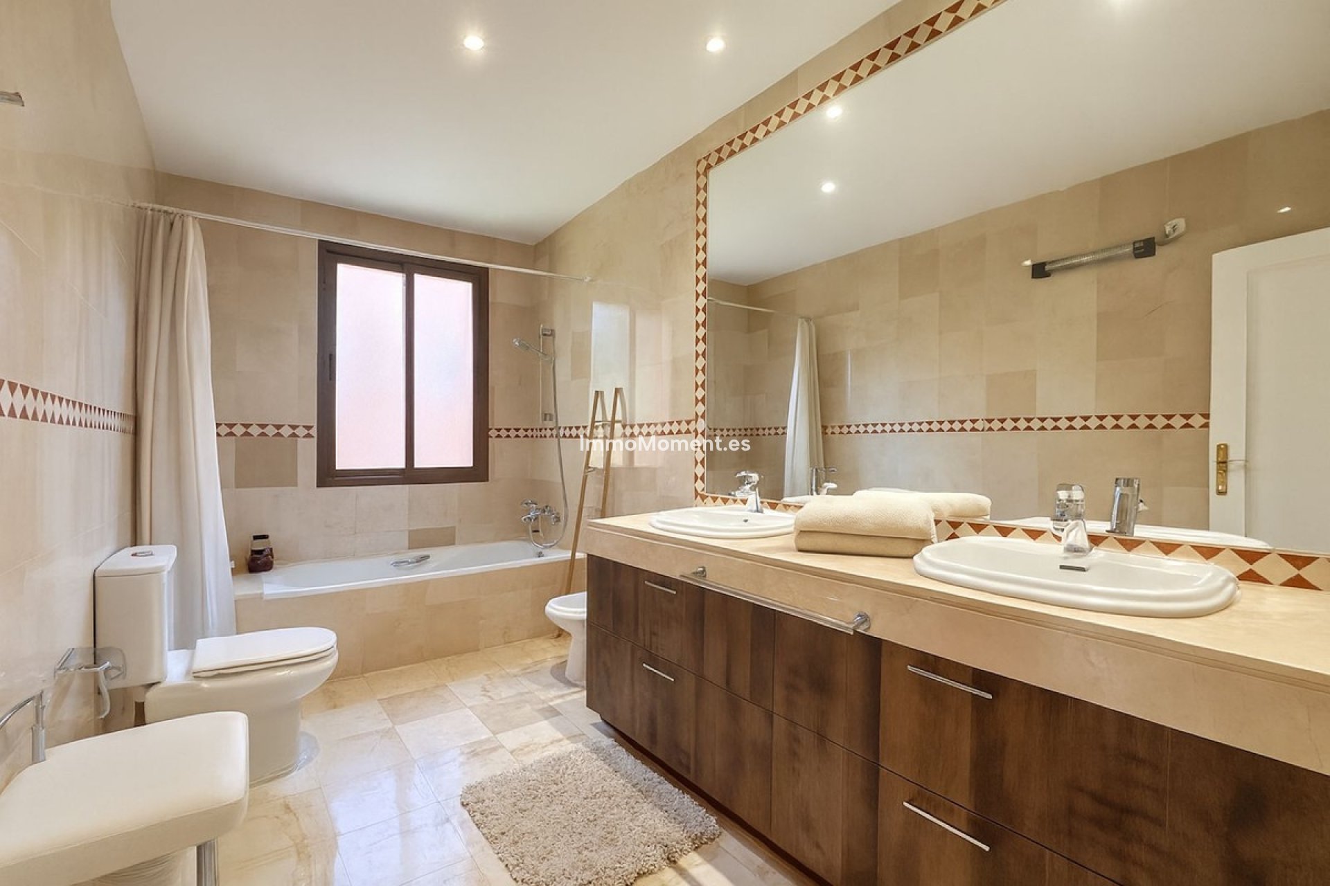 Resale - Apartment - Marbella - La Mairena